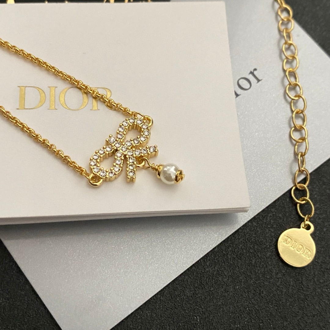 👑Dior 迪奥  中古 项链 专柜一致上新 精选原版一致 黄铜材质 甜美气质高雅.