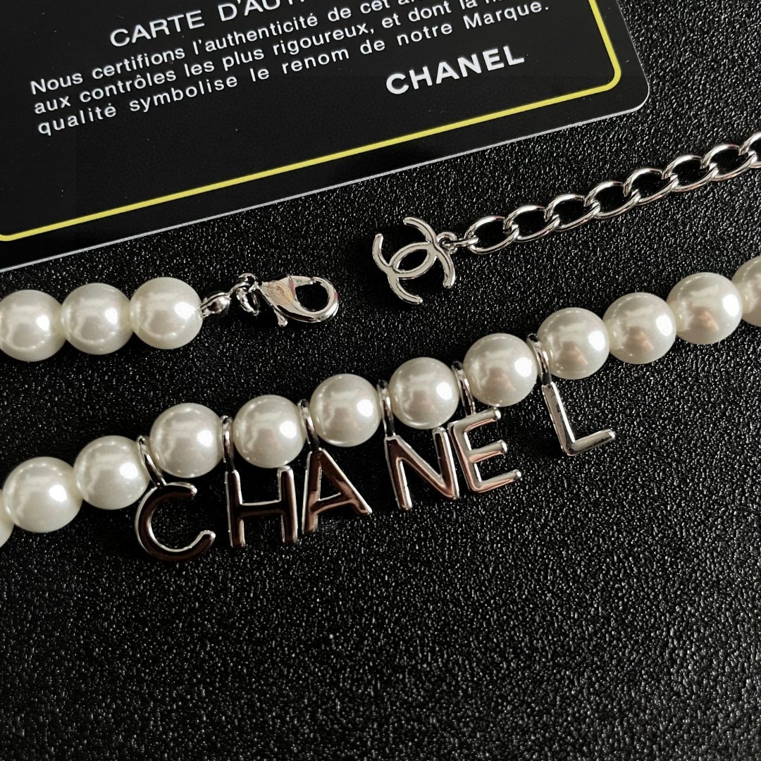  Chanel香奈儿 中古 项链👀小香家的款式真心无需多介绍😘🎶每一款都超好看，精致大方，非常显气质.