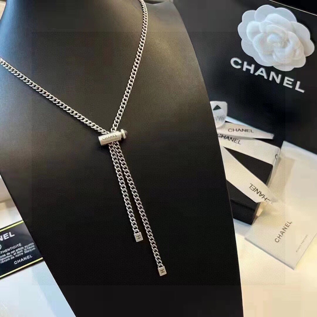 😍香奈儿Chanel双C字母最新款时尚伸缩项链💄超个性，百搭款特别特别赞，整体细节非常令人惊喜，设计感十
