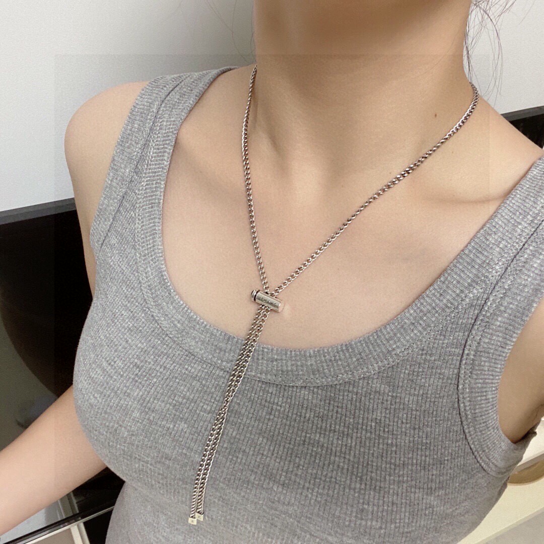😍香奈儿Chanel双C字母最新款时尚伸缩项链💄超个性，百搭款特别特别赞，整体细节非常令人惊喜，设计感十