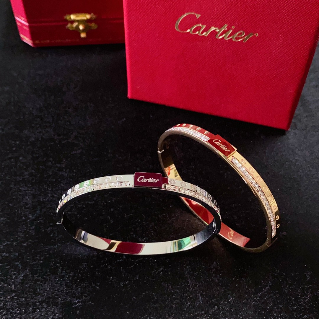Cartier Jewelry Cartier Cartier 18k logo 360 ！ — photo 5