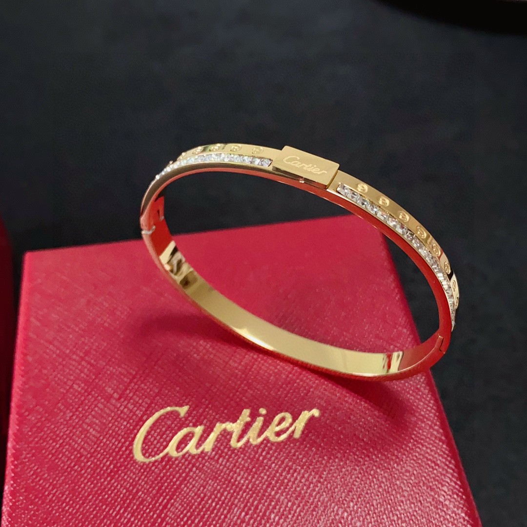 Cartier Jewelry Cartier Cartier 18k logo 360 ！ — photo 4