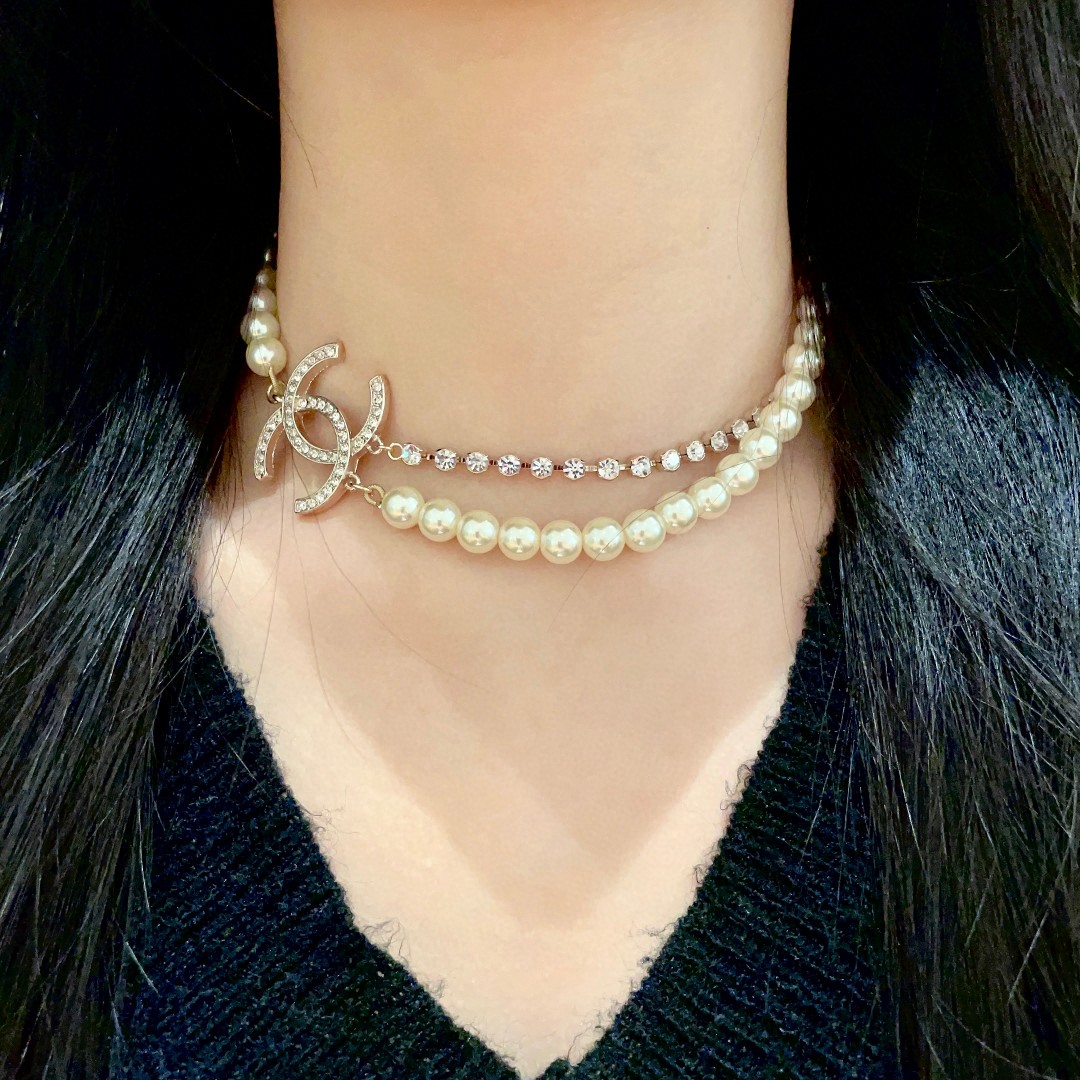  Chanel香奈儿 中古 项链👀小香家的款式真心无需多介绍😘🎶每一款都超好看，精致大方，非常显气质。