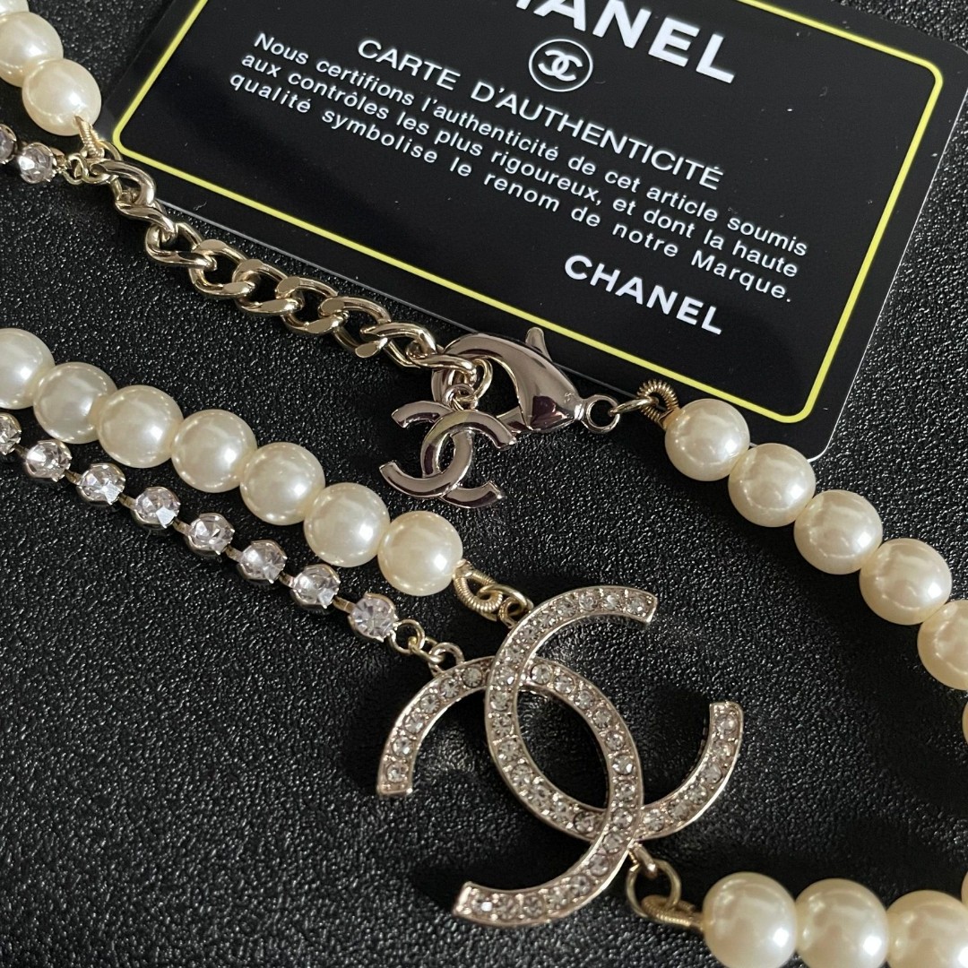  Chanel香奈儿 中古 项链👀小香家的款式真心无需多介绍😘🎶每一款都超好看，精致大方，非常显气质。