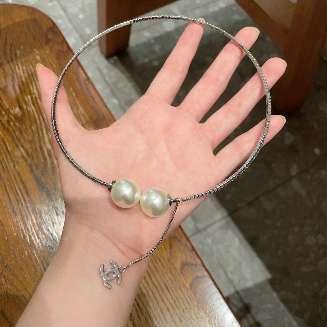  Chanel香奈儿 中古 双C项链👀小香家的款式真心无需多介绍😘🎶每一款都超好看，精致大方，非常显气质