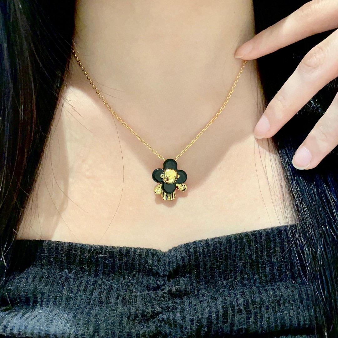 💥💥Louis Vuitton 路易威登 设计独特 (用LV经典之作图形理念)👋好看🧚‍♀️项链 超级无