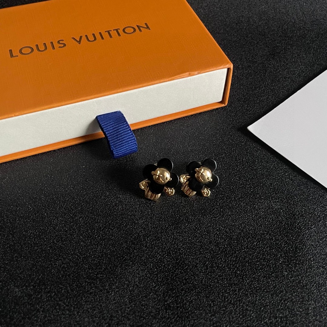 👑Lv 路易威登 2025年早春新品耳钉 经典老花耳环 超精工cnc工艺技术 上身美美哒 特别适合夏日搭