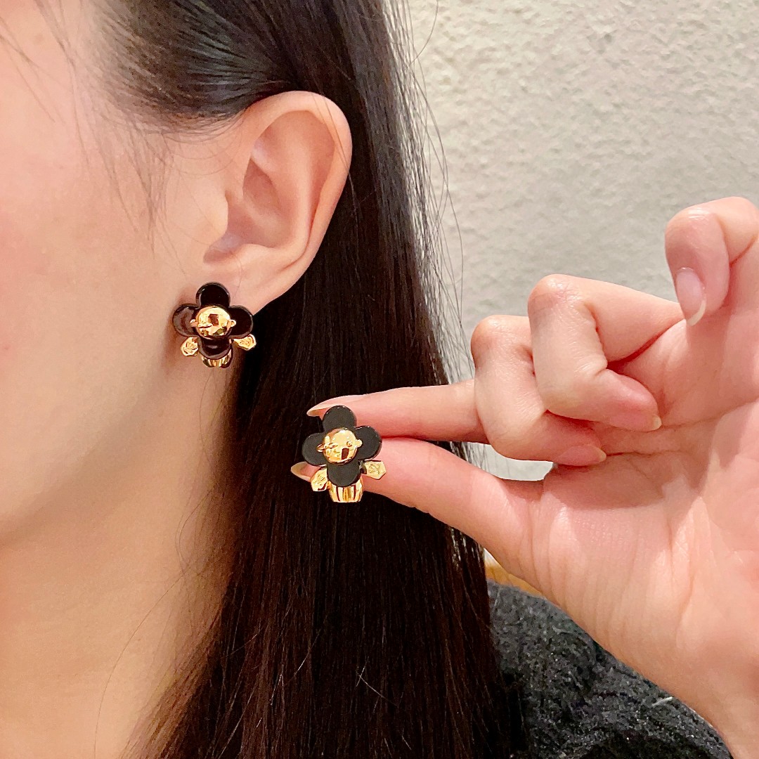 👑Lv 路易威登 2025年早春新品耳钉 经典老花耳环 超精工cnc工艺技术 上身美美哒 特别适合夏日搭