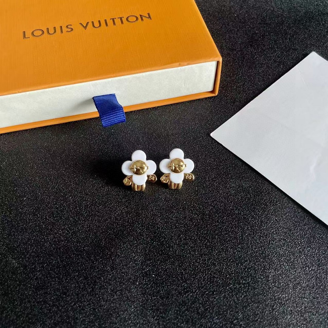 👑Lv 路易威登 2025年早春新品耳钉 经典老花耳环 超精工cnc工艺技术 上身美美哒 特别适合夏日搭
