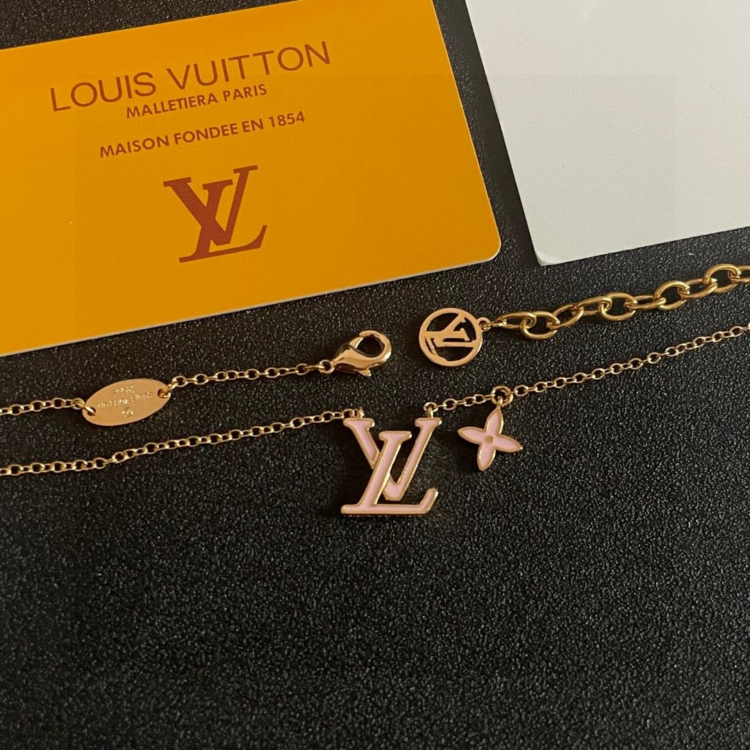  LV 项链🔹🔹Louis Vuitton 路易威登🔹专柜一致材质 火爆款出货 设计独特 复古前卫 男神