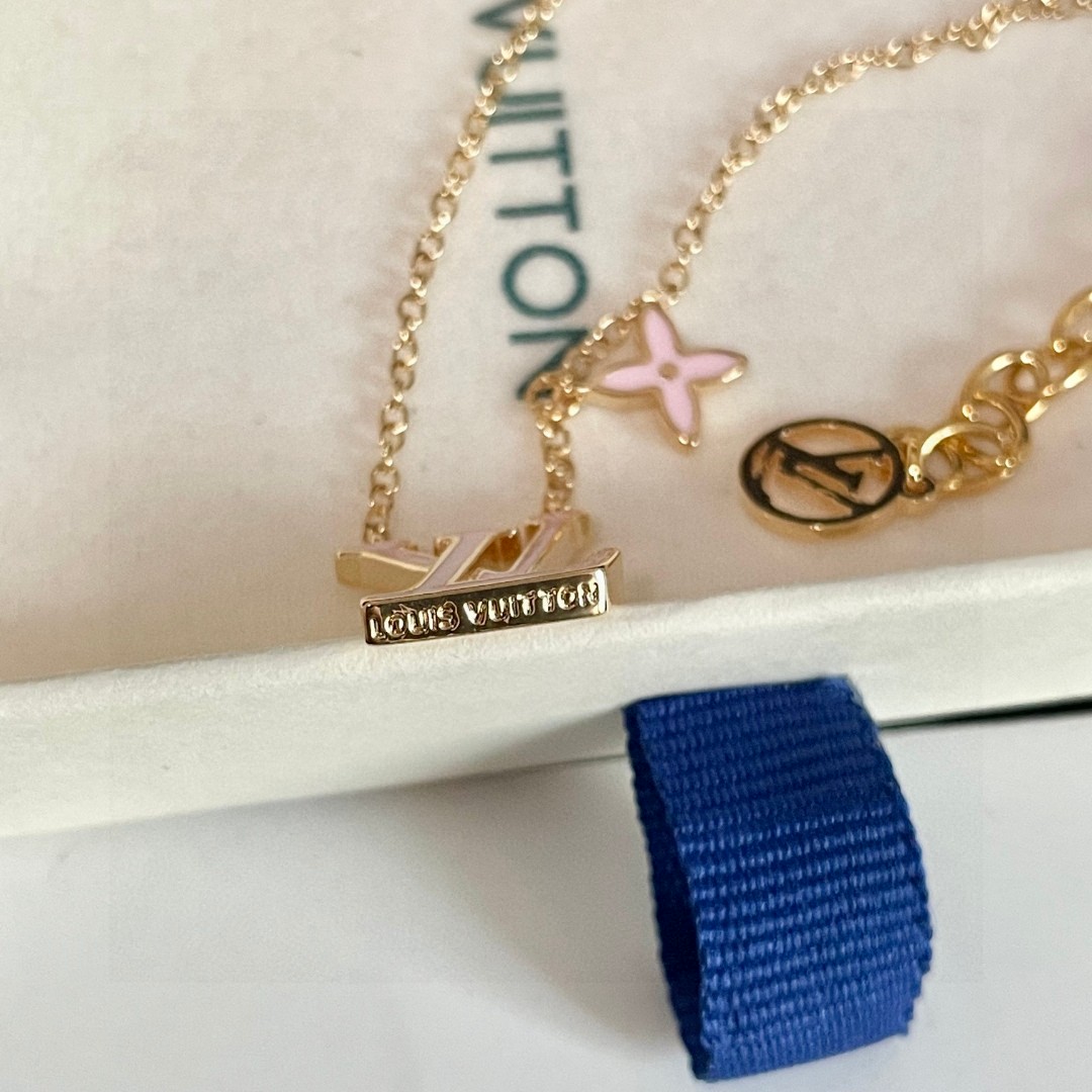  LV 项链🔹🔹Louis Vuitton 路易威登🔹专柜一致材质 火爆款出货 设计独特 复古前卫 男神