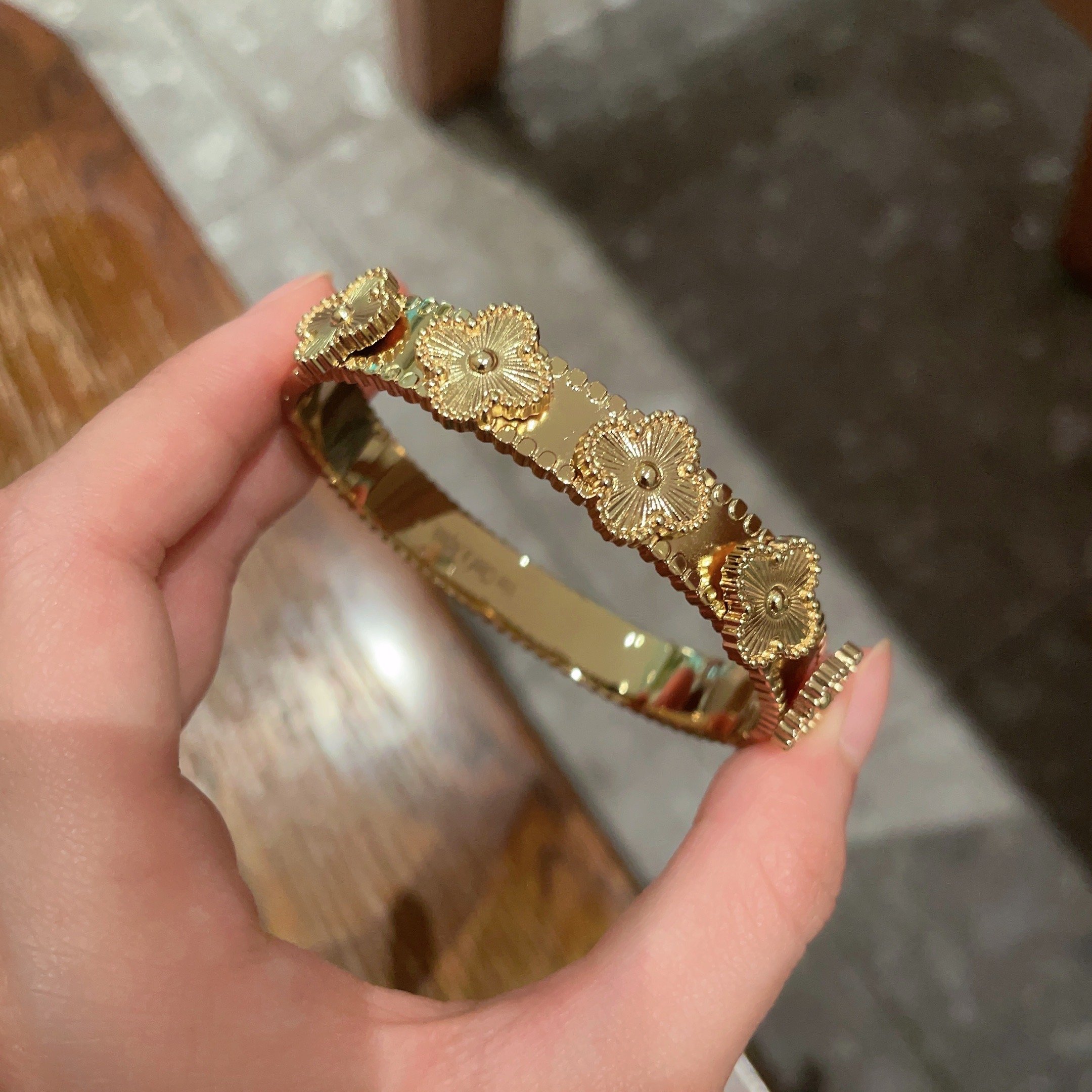 The new VCA’s narrow-verse bracelet is a classic attack on Krassic Arrival - 图片 4