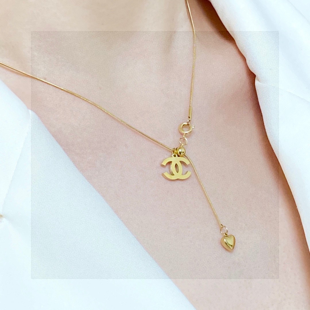 2025新款😍香奈儿Chanel最新款双C可伸缩锁骨项链💄14K精钢保色超个性，百搭款特别特别赞，整体