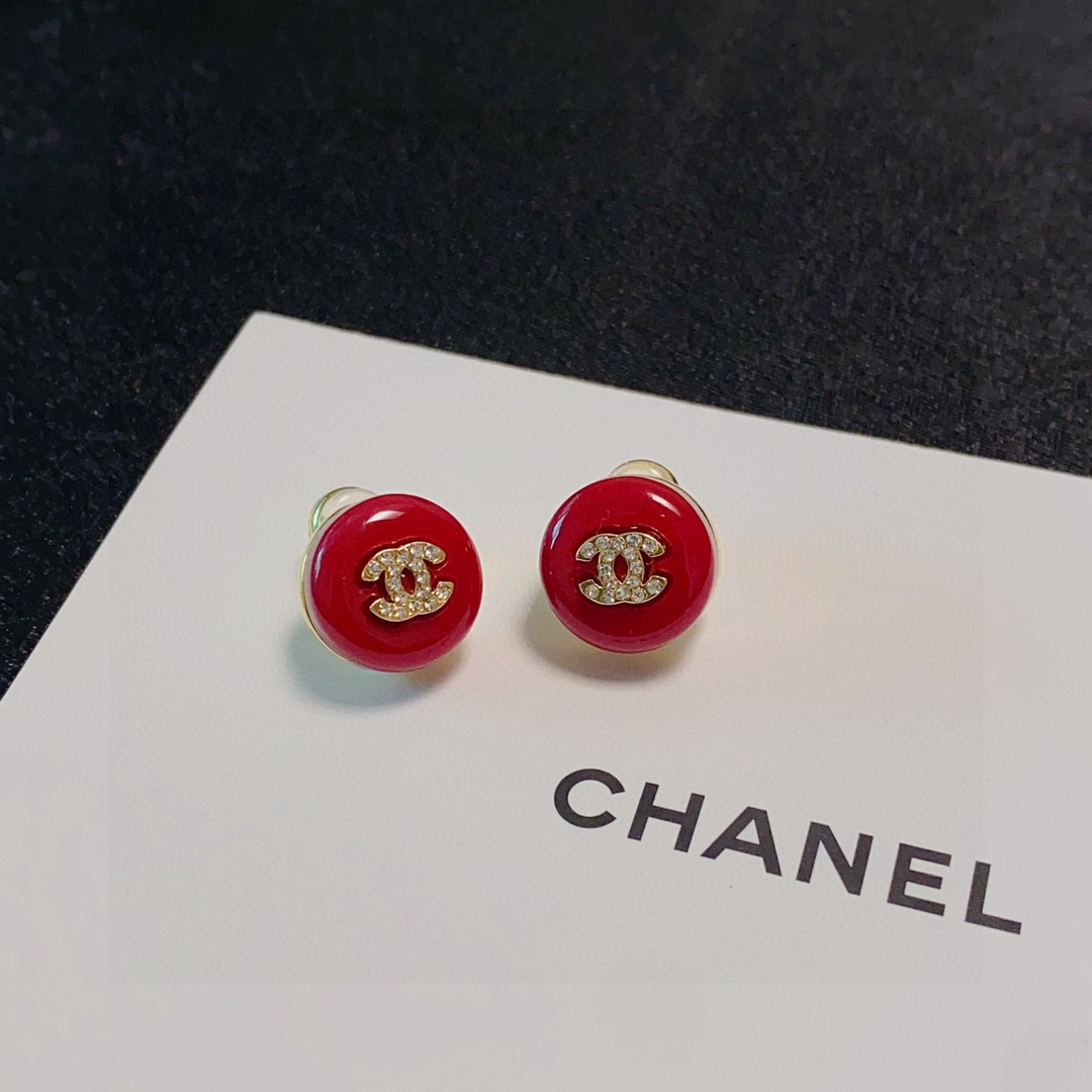 💥新款Chanel 小香风 新年红色喜庆镶钻耳钉 专柜同步上新 耳环 原版一致材质搭配纯银针耳环💗 精工