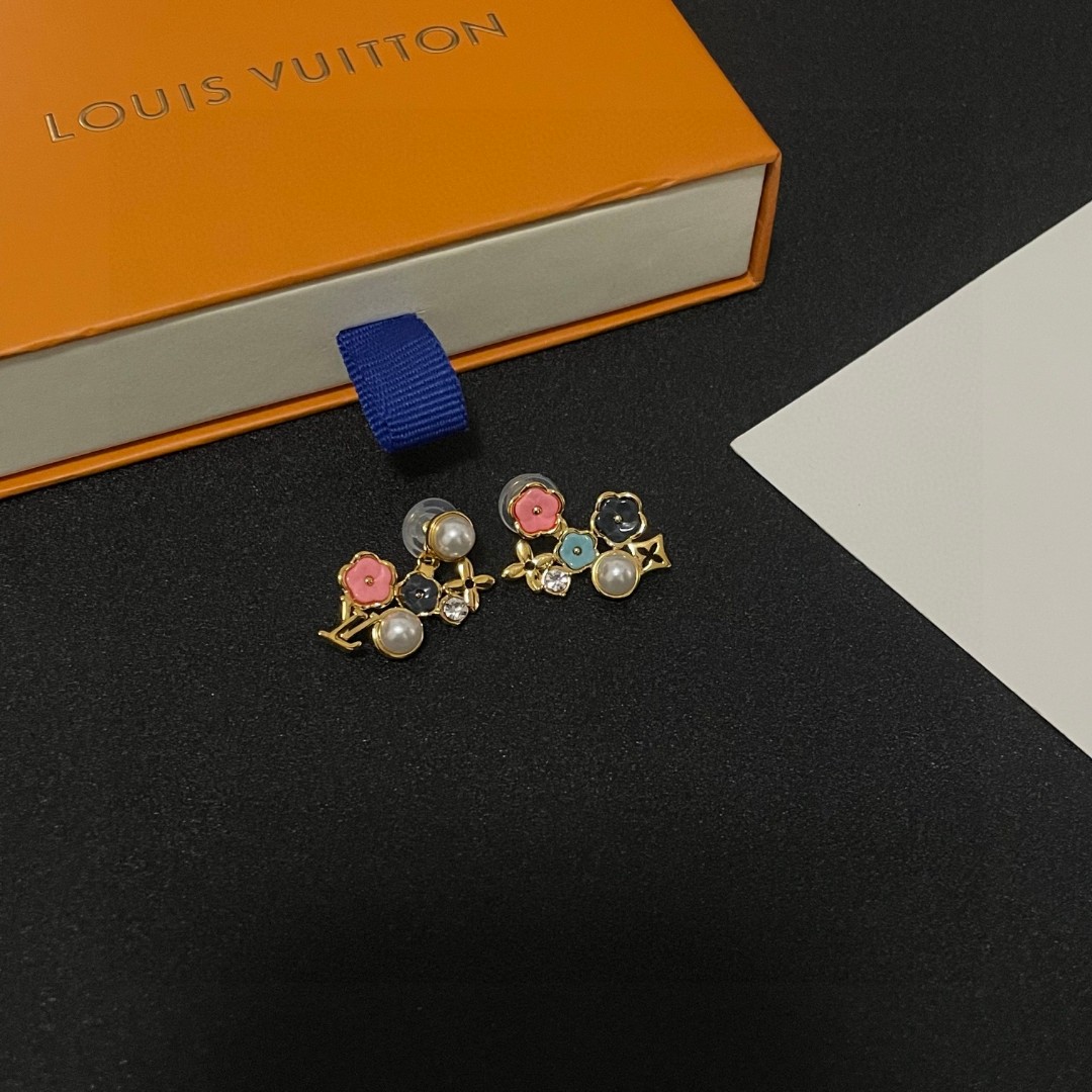 👑Lv 路易威登 2025年早春新品耳钉 经典老花耳环 超精工cnc工艺技术 上身美美哒 特别适合夏日搭