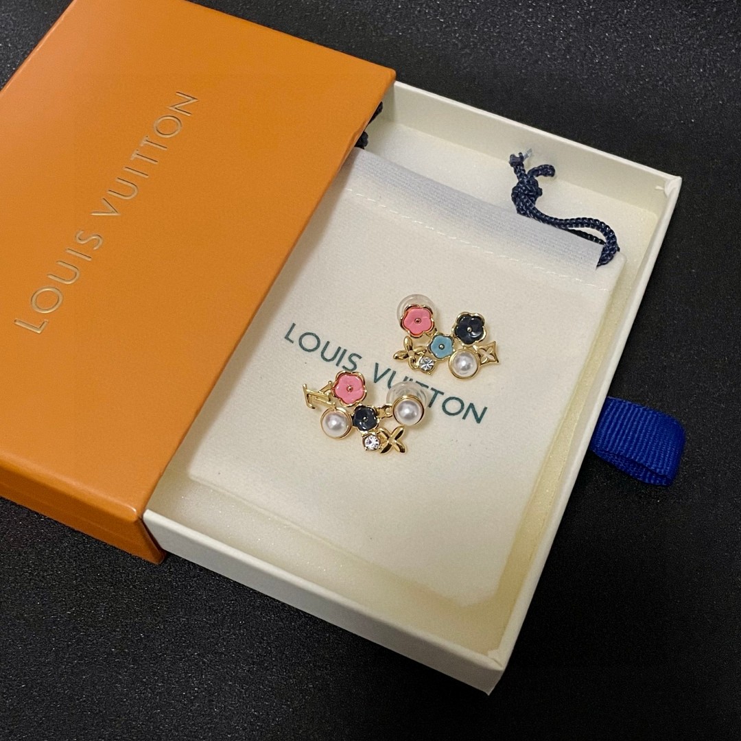 👑Lv 路易威登 2025年早春新品耳钉 经典老花耳环 超精工cnc工艺技术 上身美美哒 特别适合夏日搭