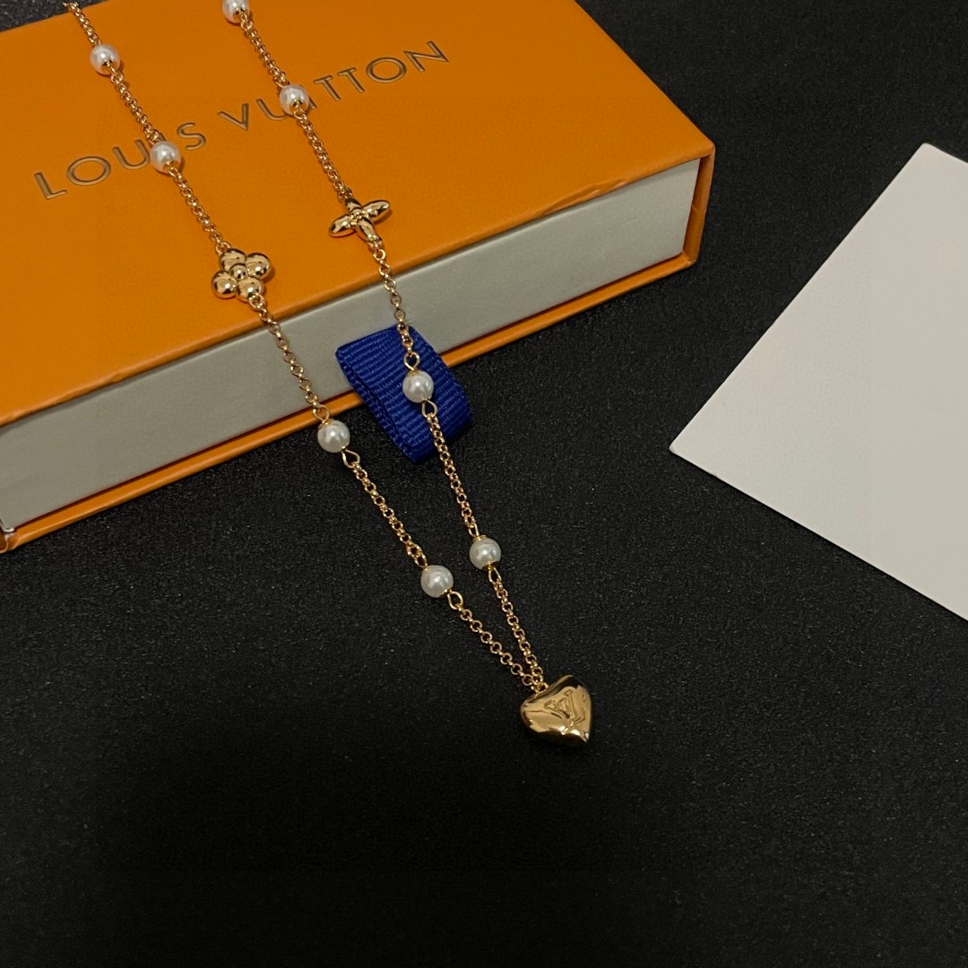 💥💥Louis Vuitton 路易威登 设计独特 (用LV经典之作图形理念)👋好看🧚‍♀️项链 超级无