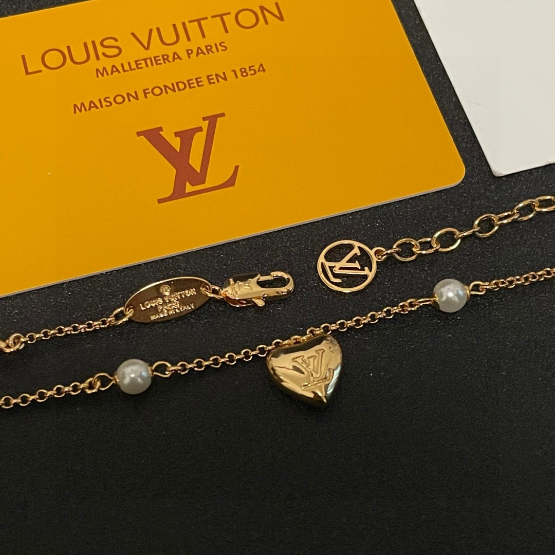 💥💥Louis Vuitton 路易威登 设计独特 (用LV经典之作图形理念)👋好看🧚‍♀️项链 超级无