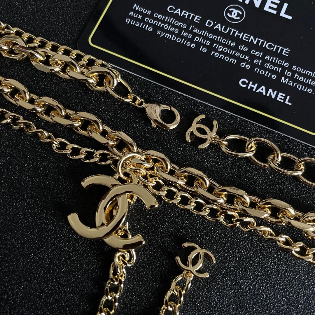  Chanel香奈儿 中古 项链👀小香家的款式真心无需多介绍😘🎶每一款都超好看，精致大方，非常显气质.