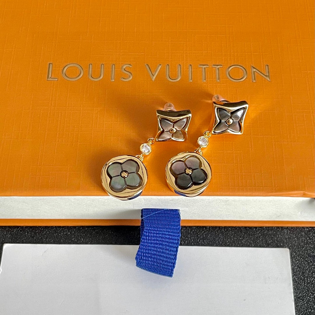 👑Lv 路易威登 2025年早春新品耳钉 经典老花耳环 超精工cnc工艺技术 上身美美哒 特别适合夏日搭