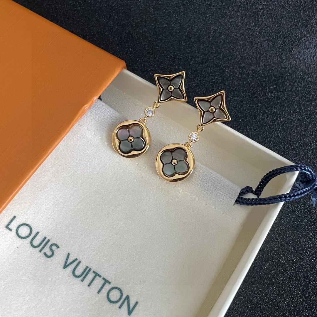 👑Lv 路易威登 2025年早春新品耳钉 经典老花耳环 超精工cnc工艺技术 上身美美哒 特别适合夏日搭