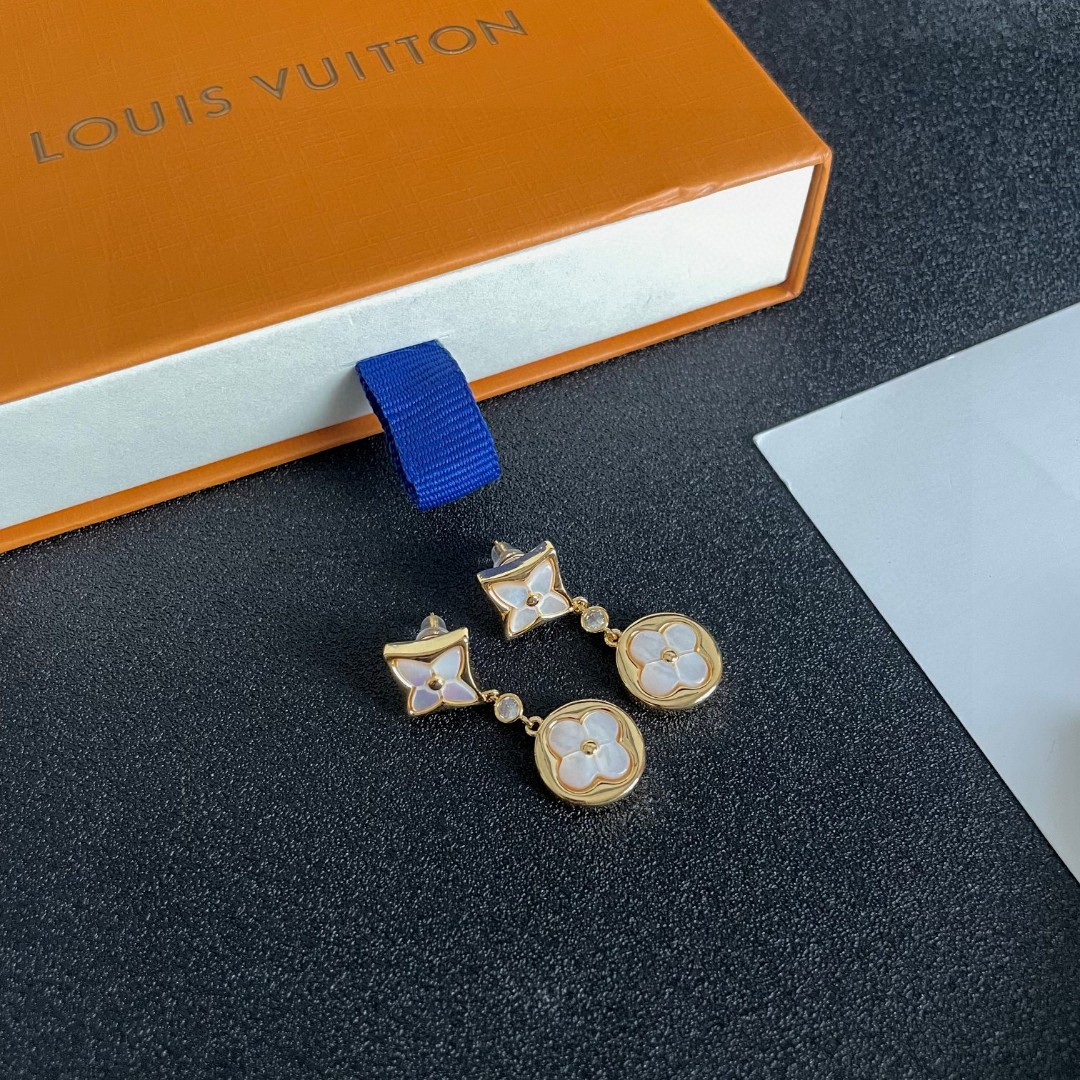 👑Lv 路易威登 2025年早春新品耳钉 经典老花耳环 超精工cnc工艺技术 上身美美哒 特别适合夏日搭