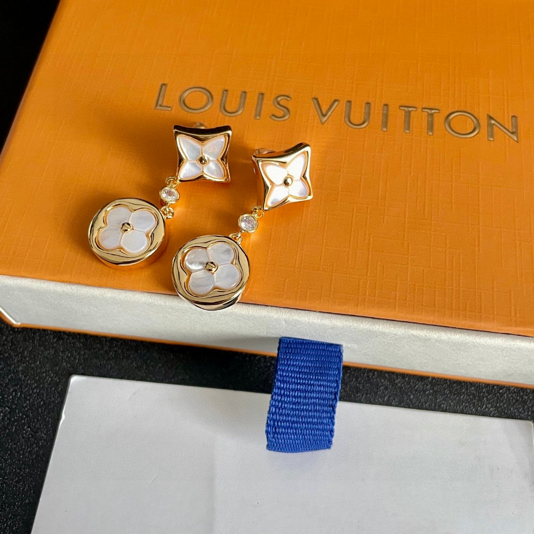 👑Lv 路易威登 2025年早春新品耳钉 经典老花耳环 超精工cnc工艺技术 上身美美哒 特别适合夏日搭
