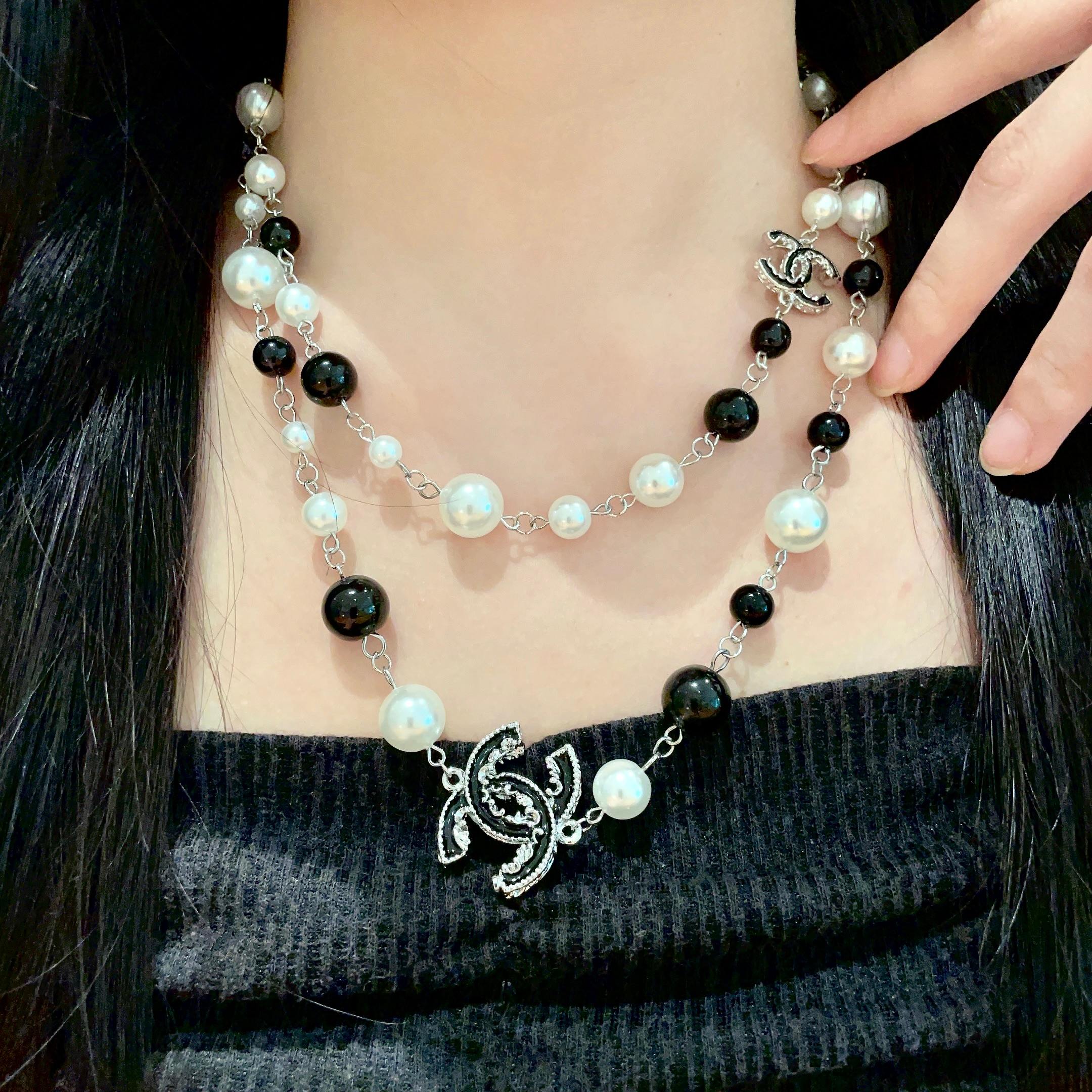  Chanel香奈儿 中古 项链👀小香家的款式真心无需多介绍😘🎶每一款都超好看，精致大方，非常显气质