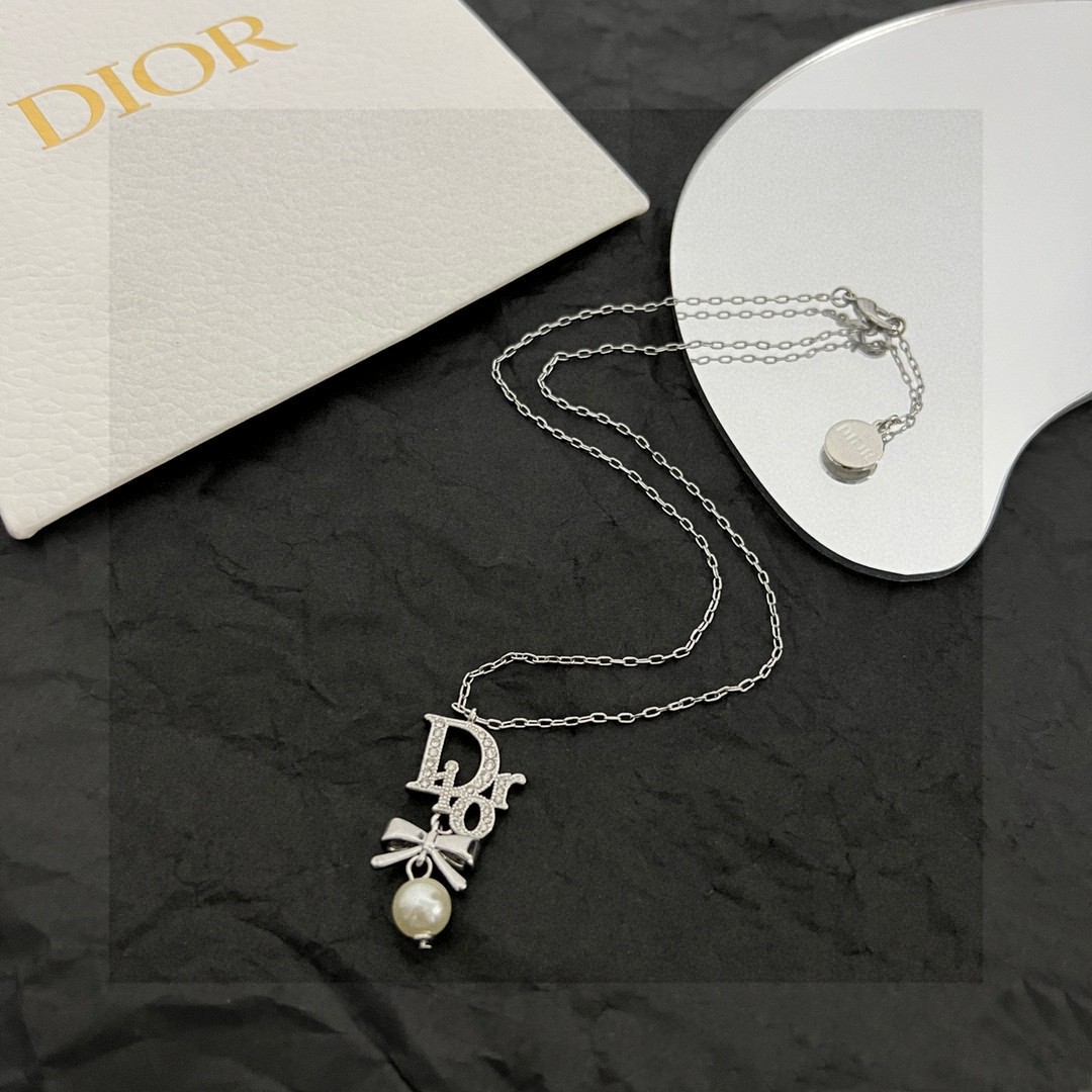 👑Dior 迪奥 项链 精选原版一致 黄铜材质 甜美气质高雅