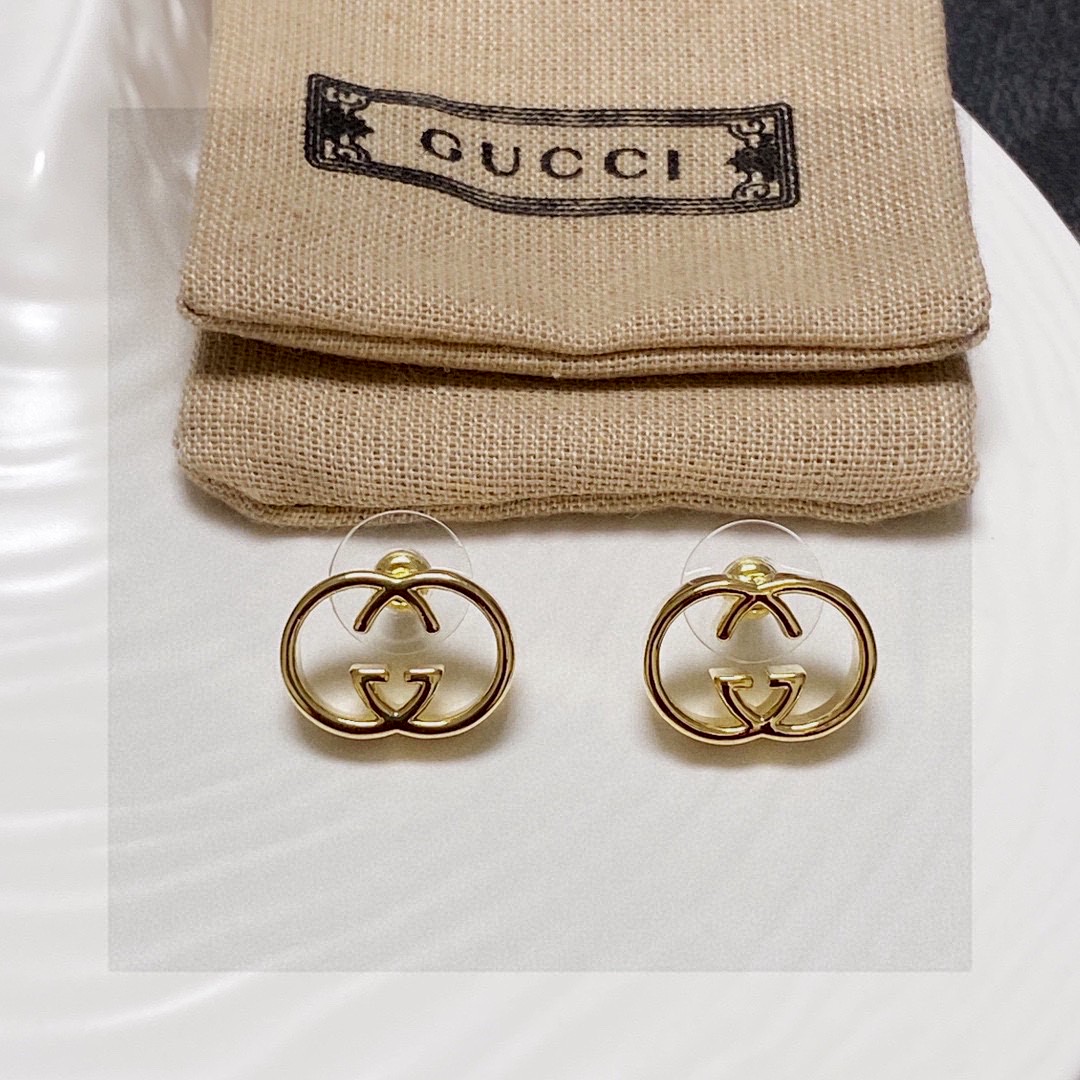 🔥实拍古驰Gucci高端现货供应 古驰双G珍珠耳钉耳环，高端品质，专柜同材质，真正黄铜，离子电镀，独家实