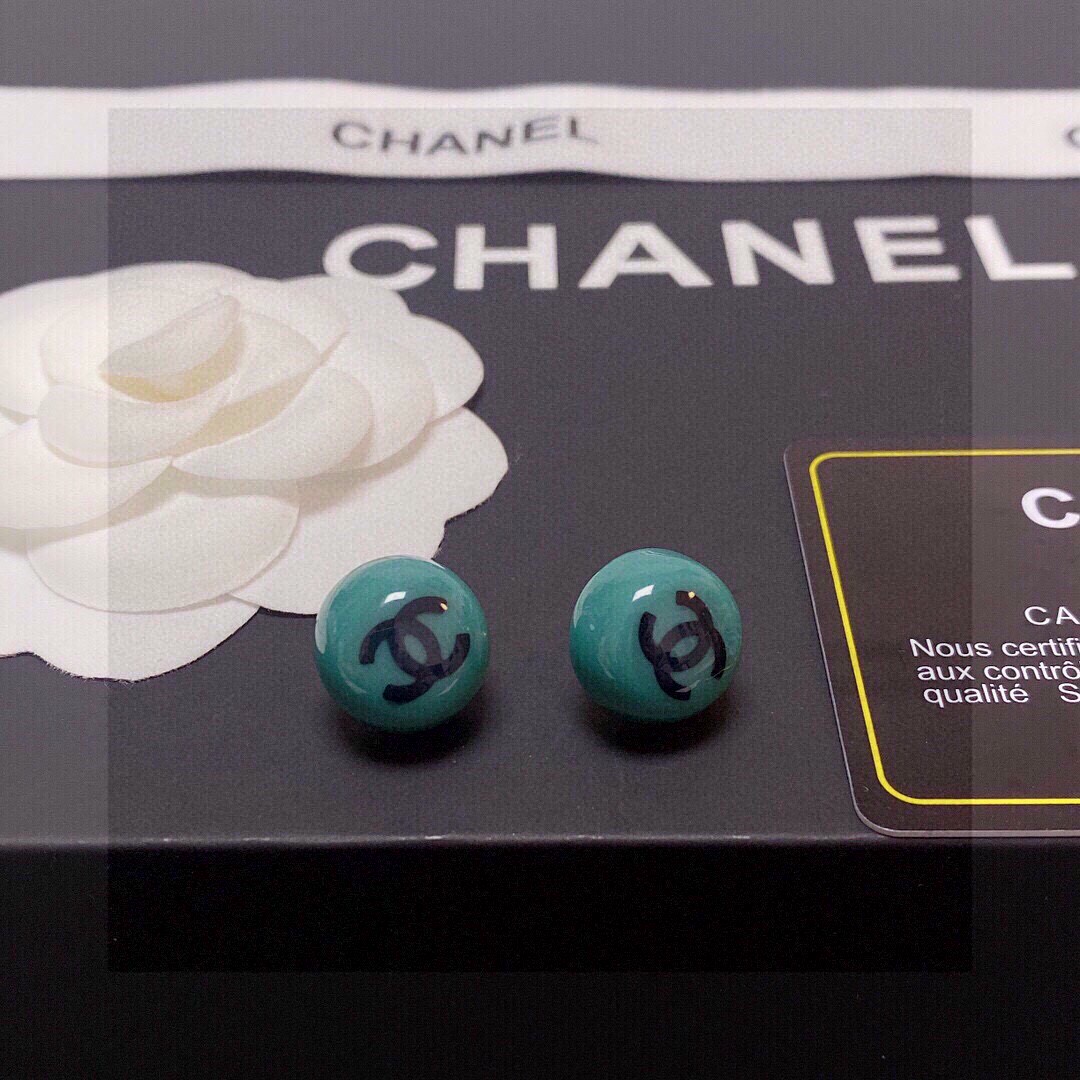 🌺🌺🌺Chanel 小香风网红 同款 最高代购级别耳环耳钉 原版黄铜 925纯银 针 顶级原单品质、最高
