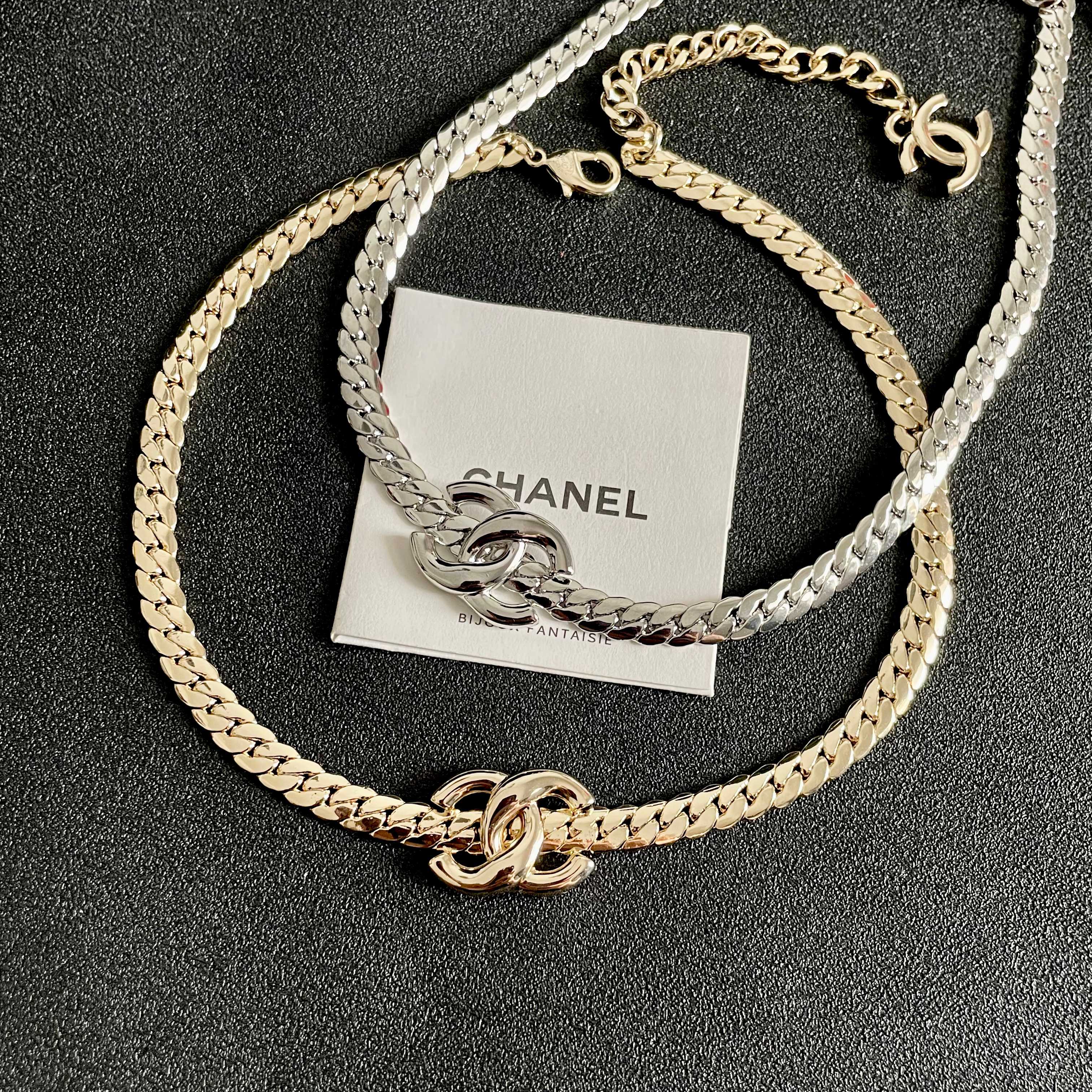  Chanel香奈儿 中古 项链👀小香家的款式真心无需多介绍😘🎶每一款都超好看，精致大方，非常显气质