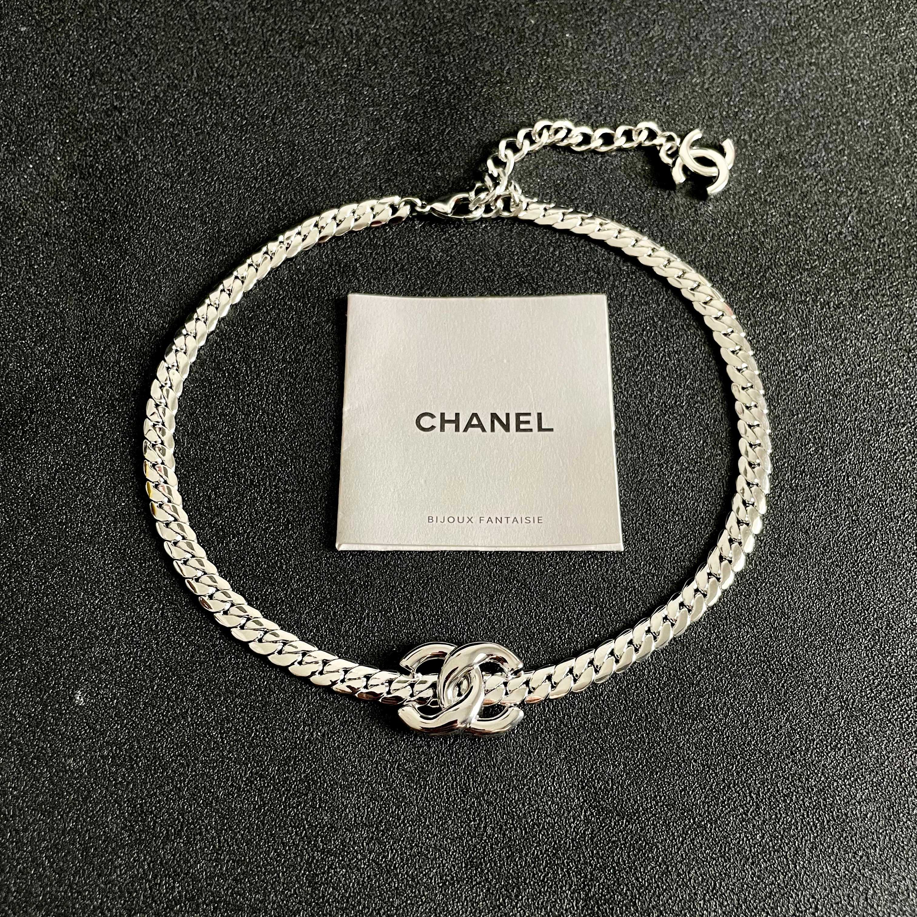  Chanel香奈儿 中古 项链👀小香家的款式真心无需多介绍😘🎶每一款都超好看，精致大方，非常显气质