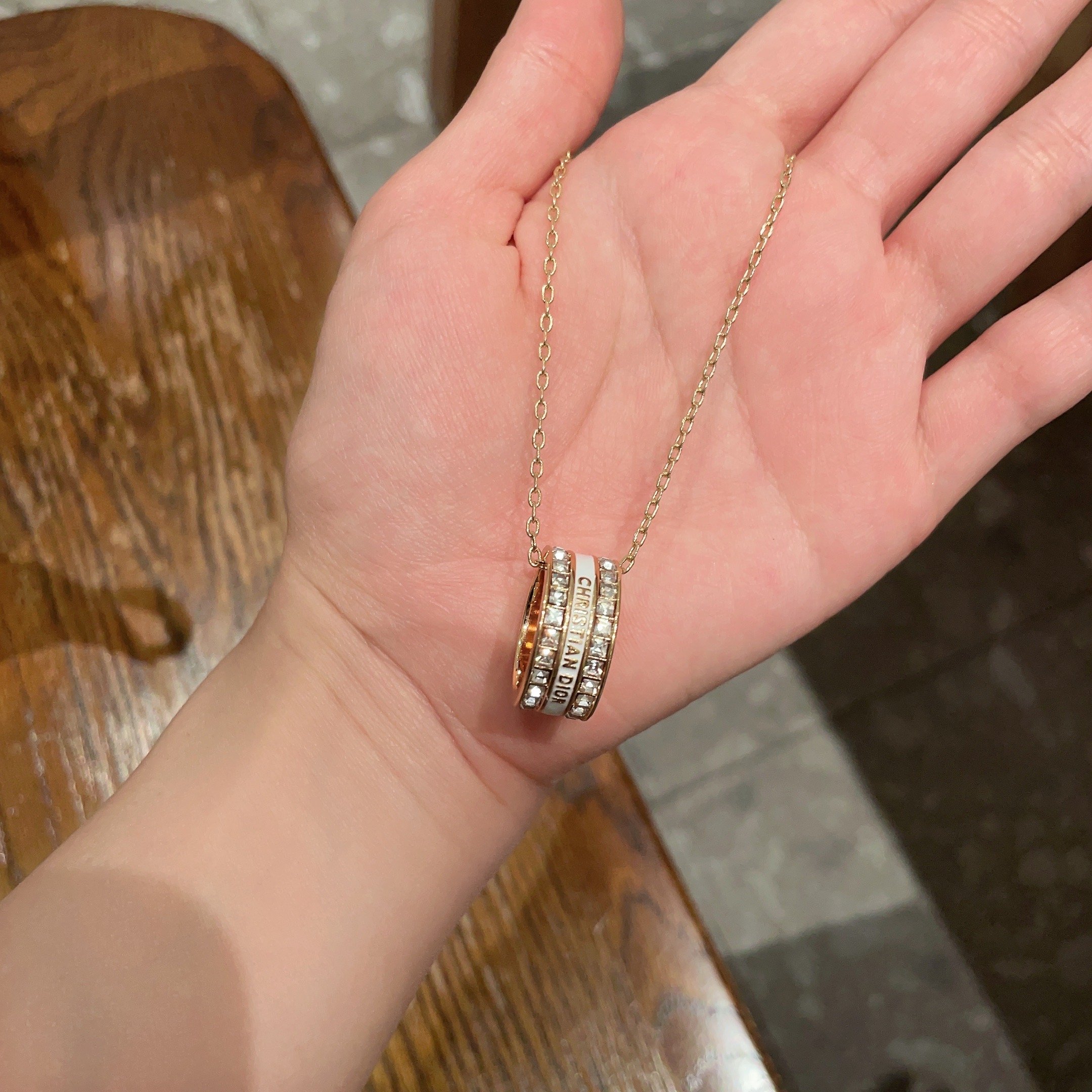 👑Dior 迪奥  中古 项链 专柜一致上新 精选原版一致 黄铜材质 甜美气质高雅.