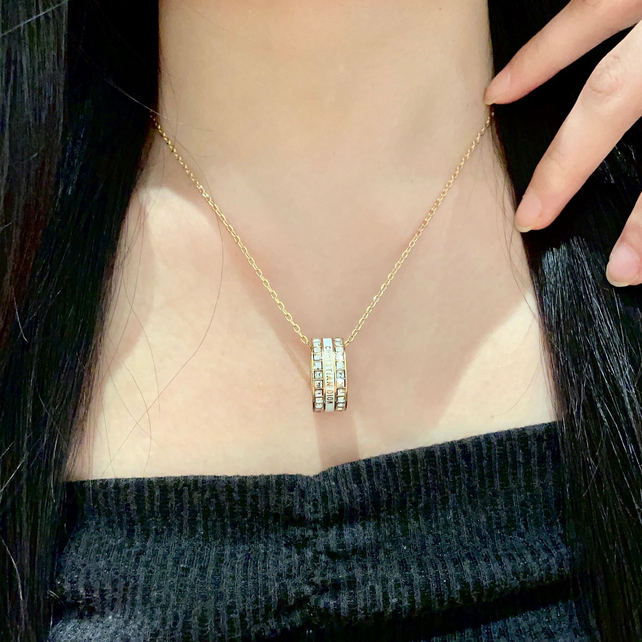 👑Dior 迪奥  中古 项链 专柜一致上新 精选原版一致 黄铜材质 甜美气质高雅.
