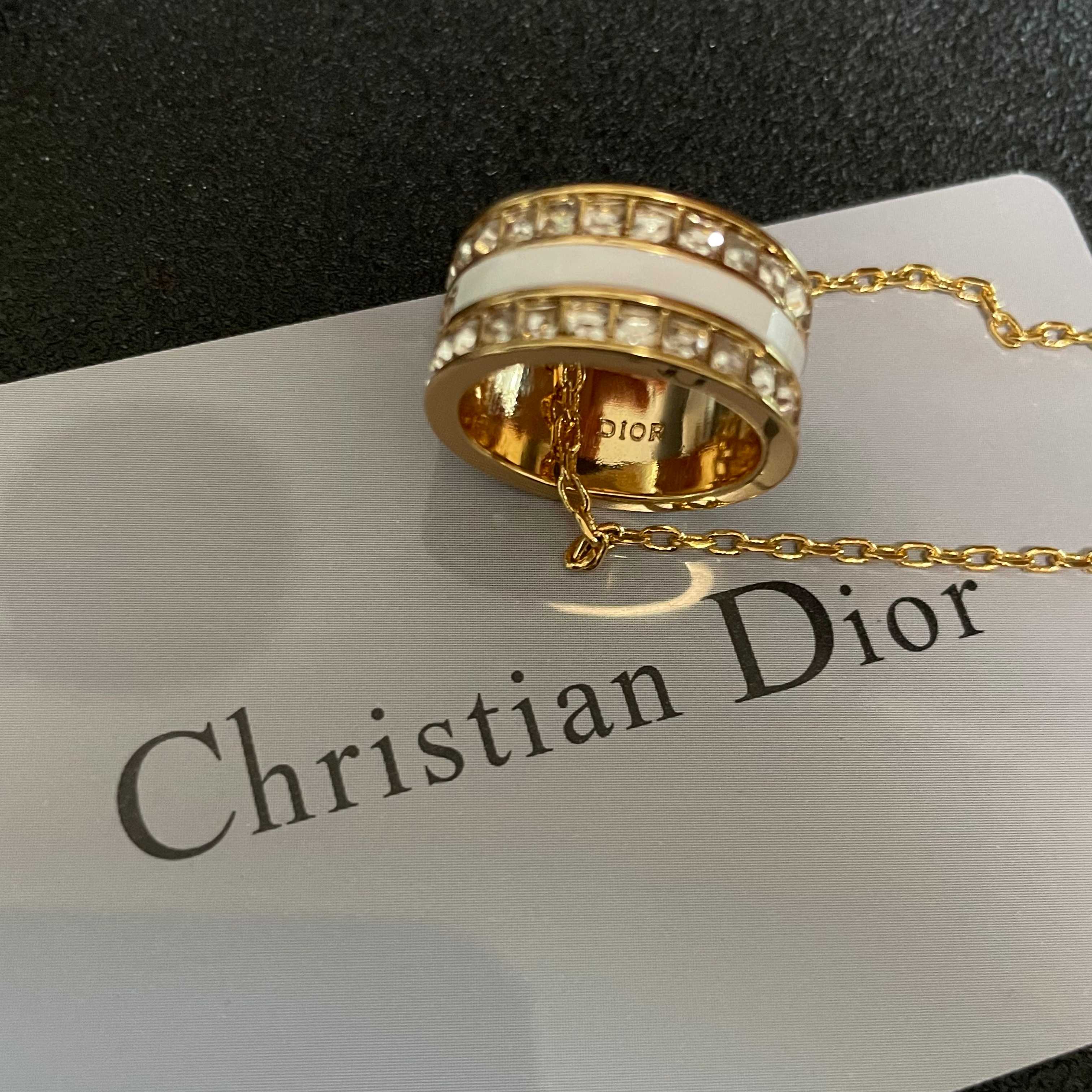 👑Dior 迪奥  中古 项链 专柜一致上新 精选原版一致 黄铜材质 甜美气质高雅.