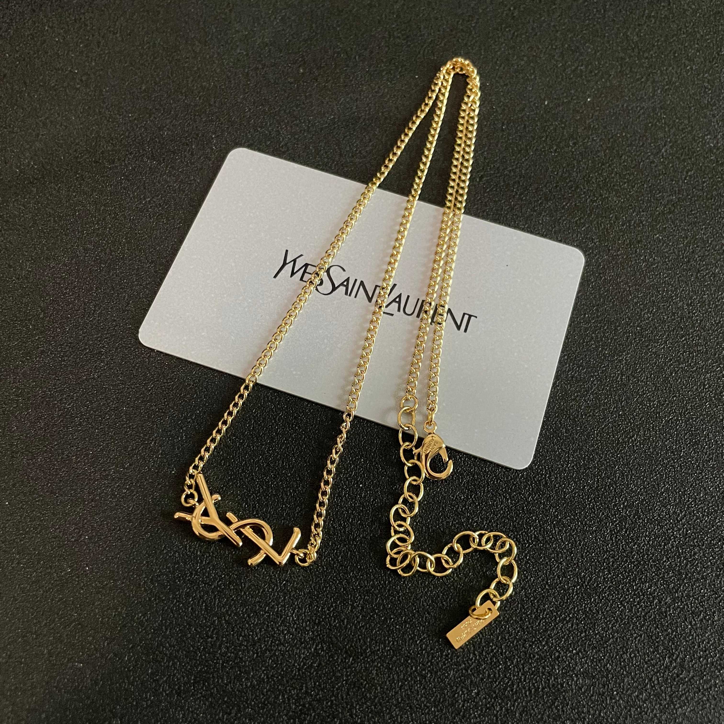 ⭕️新款YSL 圣罗兰项链👍原装黄铜材质 Yves Saint Laurent 创立于1961年 优雅抽