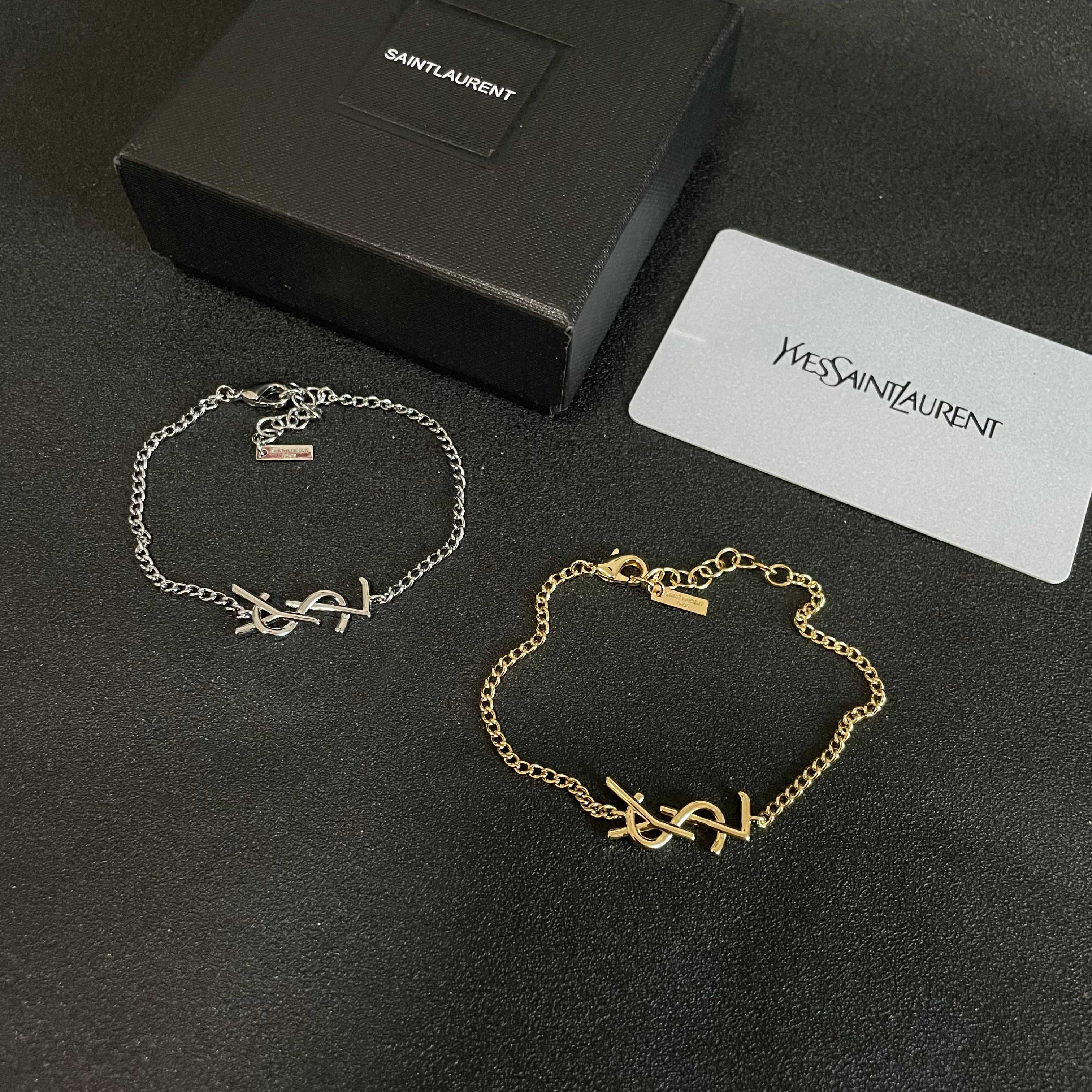 ⭕️新款YSL 圣罗兰手链👍原装黄铜材质 Yves Saint Laurent 创立于1961年 优雅抽