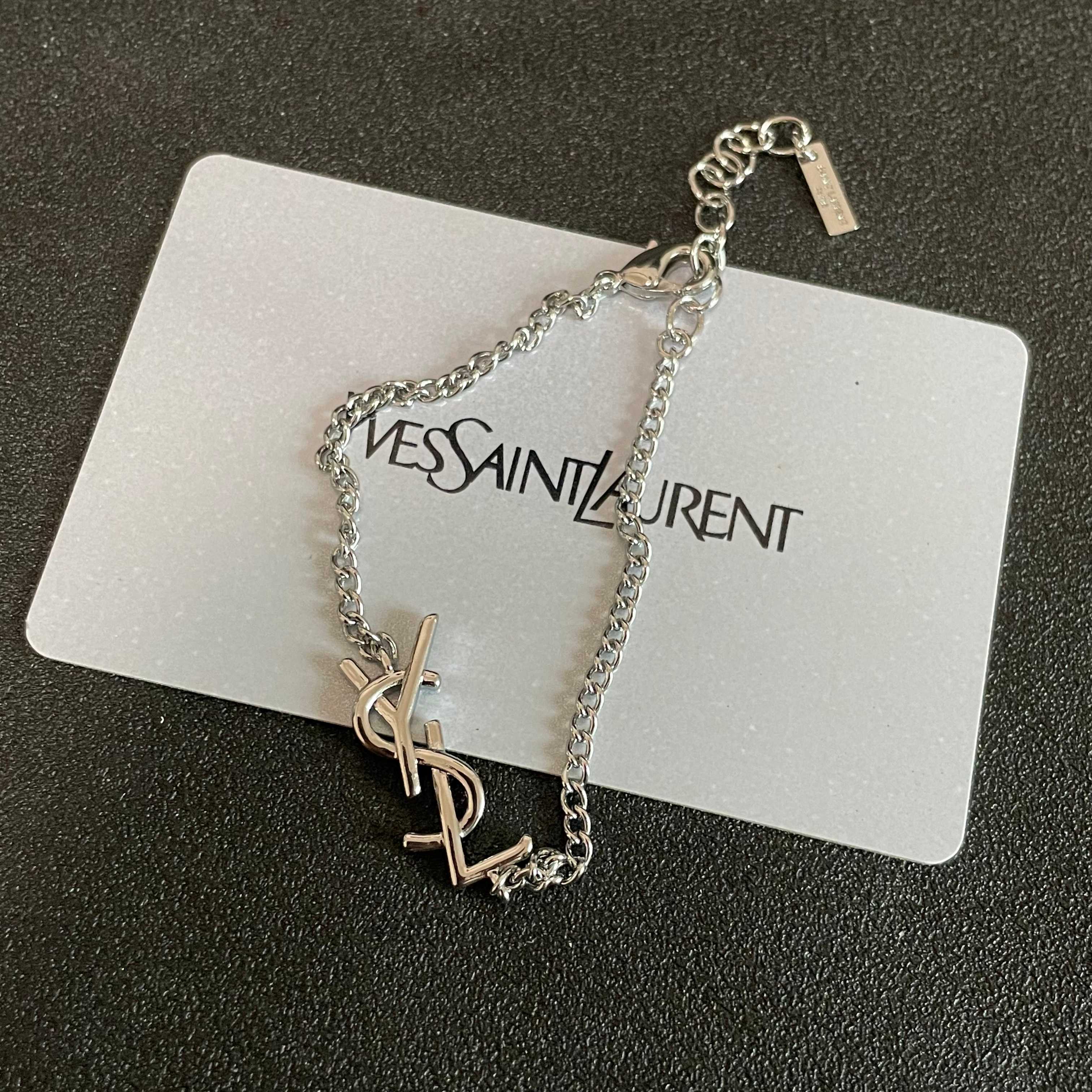 ⭕️新款YSL 圣罗兰手链👍原装黄铜材质 Yves Saint Laurent 创立于1961年 优雅抽