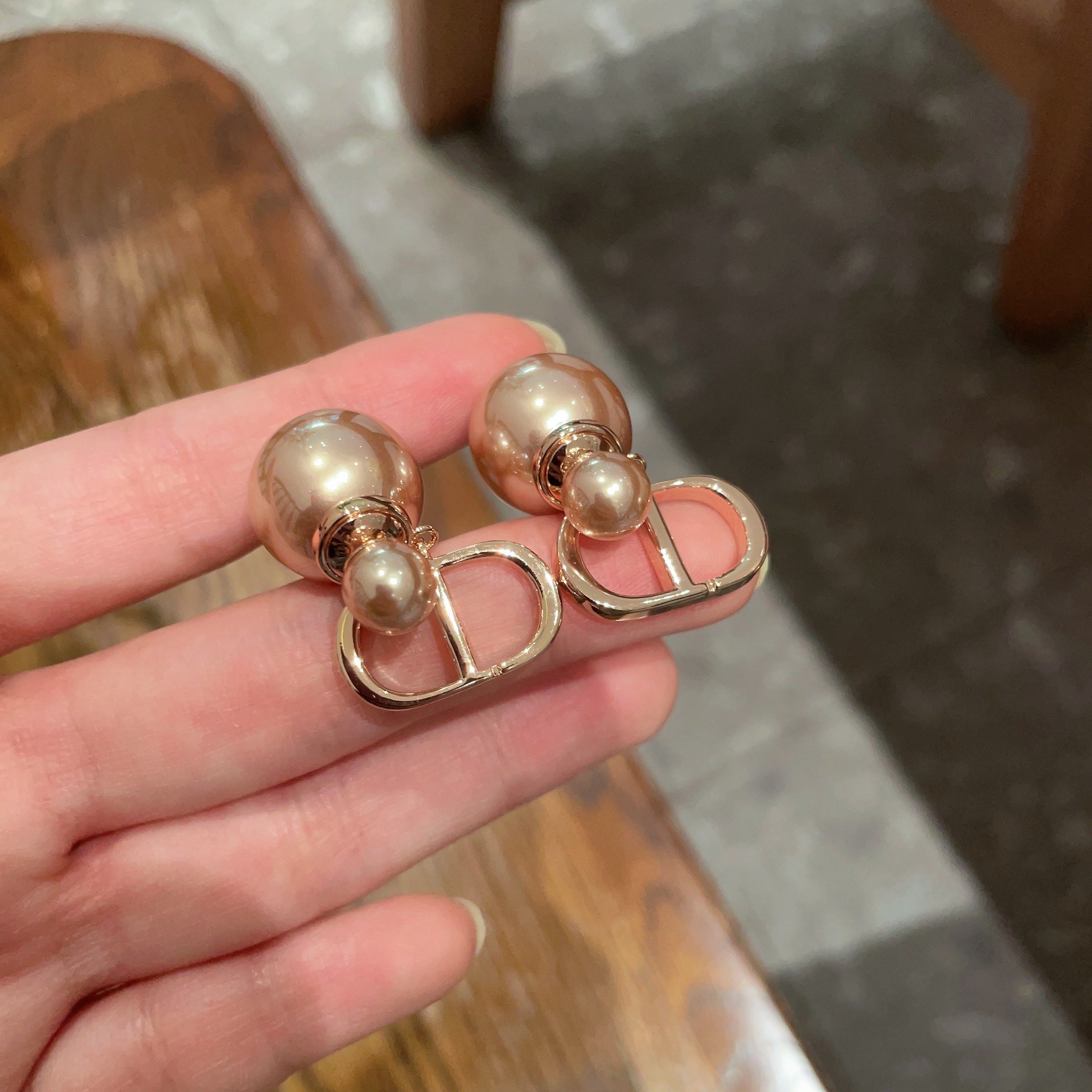 👑Dior 迪奥 中古 耳环 专柜一致上新 精选原版一致 黄铜材质 甜美气质高