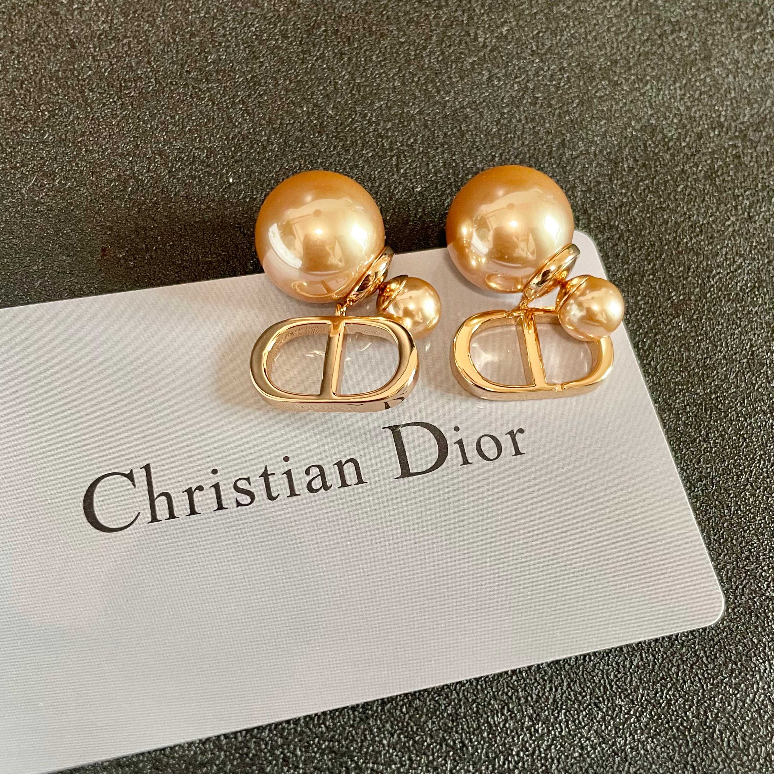 👑Dior 迪奥 中古 耳环 专柜一致上新 精选原版一致 黄铜材质 甜美气质高