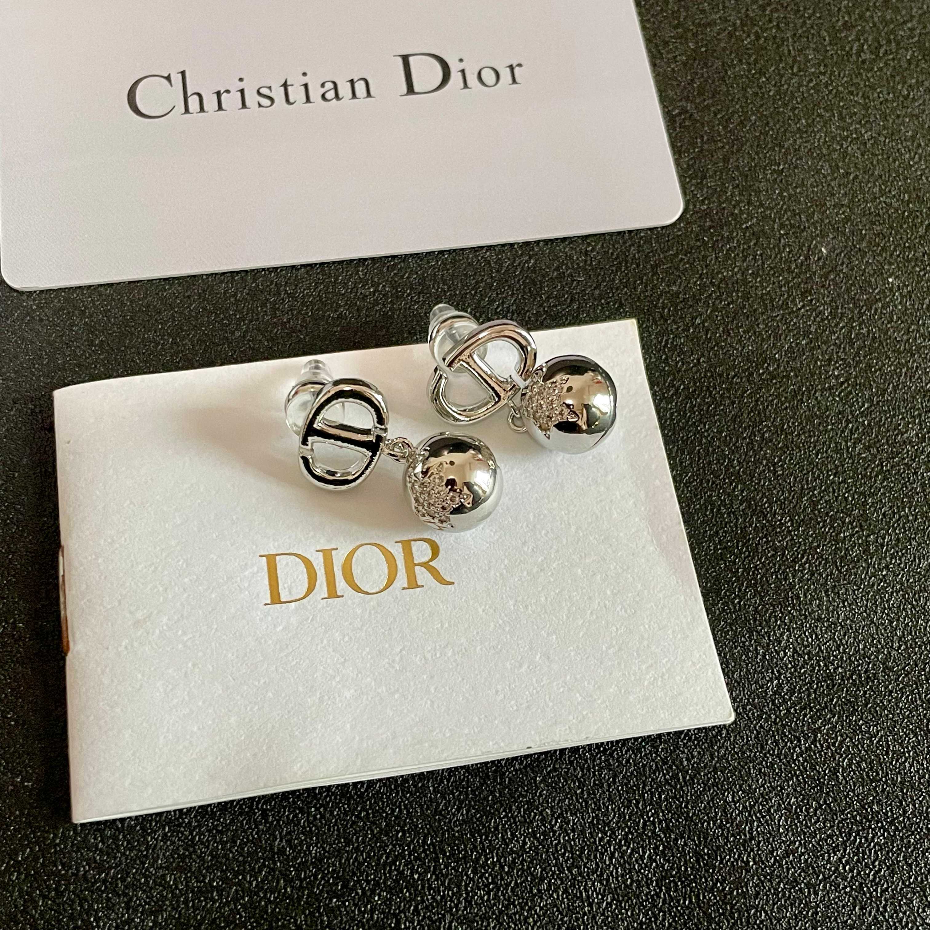 👑Dior 迪奥 中古 耳环 专柜一致上新 精选原版一致 黄铜材质 甜美气质高