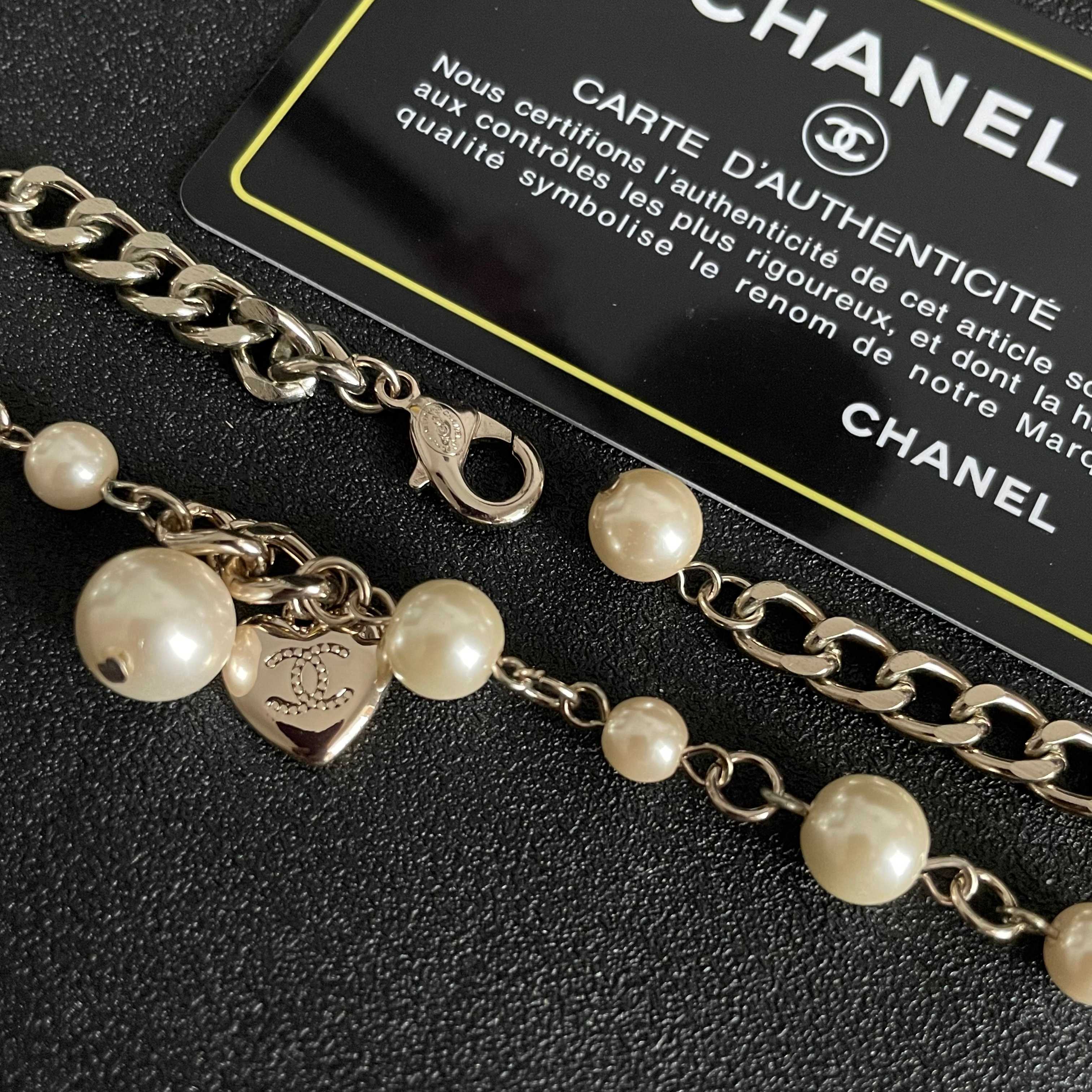  Chanel香奈儿 中古 字母项链👀小香家的款式真心无需多介绍😘🎶每一款都超好看，精致大方，非常显气质