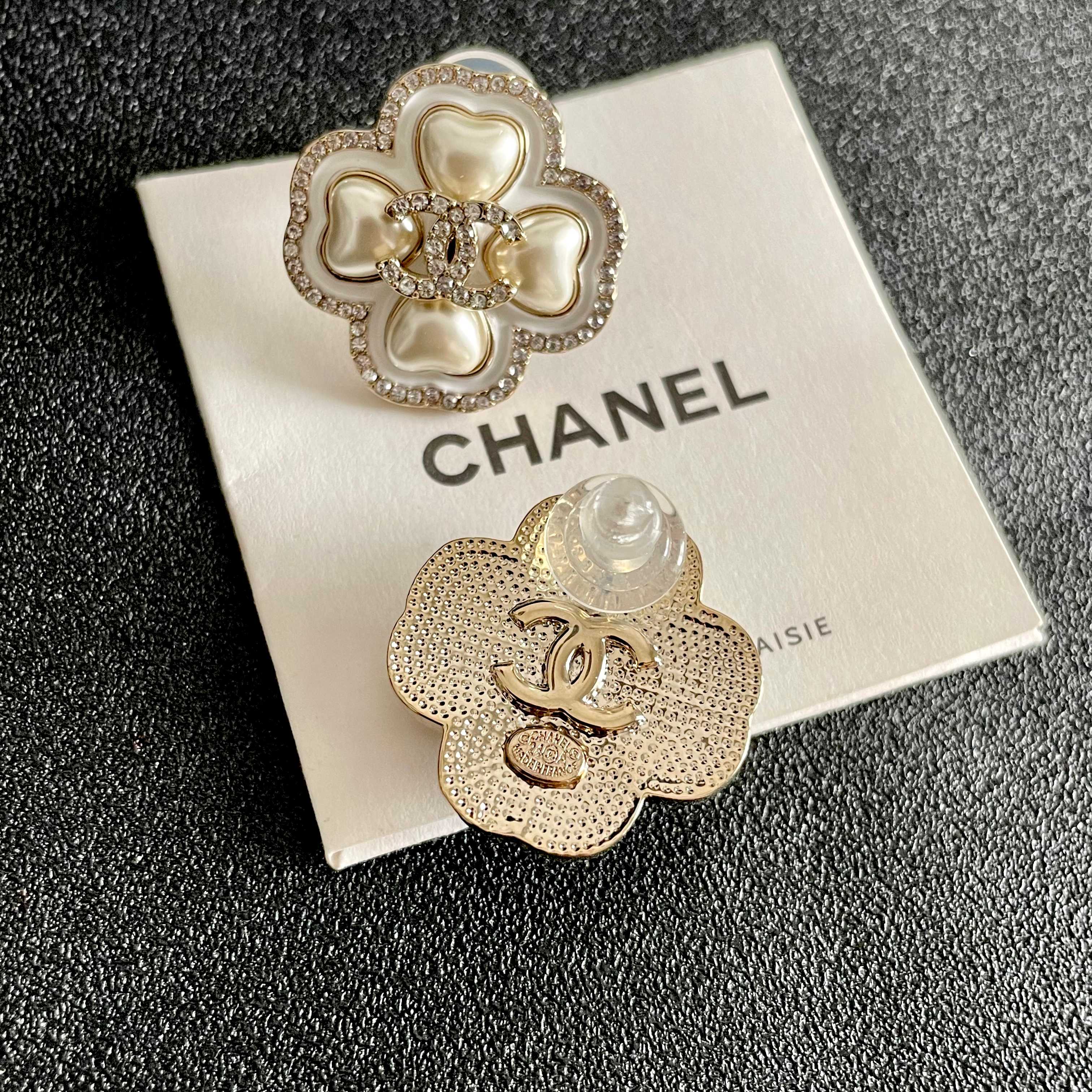  Chanel香奈儿 中古 耳钉👀小香家的款式真心无需多介绍😘🎶每一款都超好看，精致大方，非常显气质
