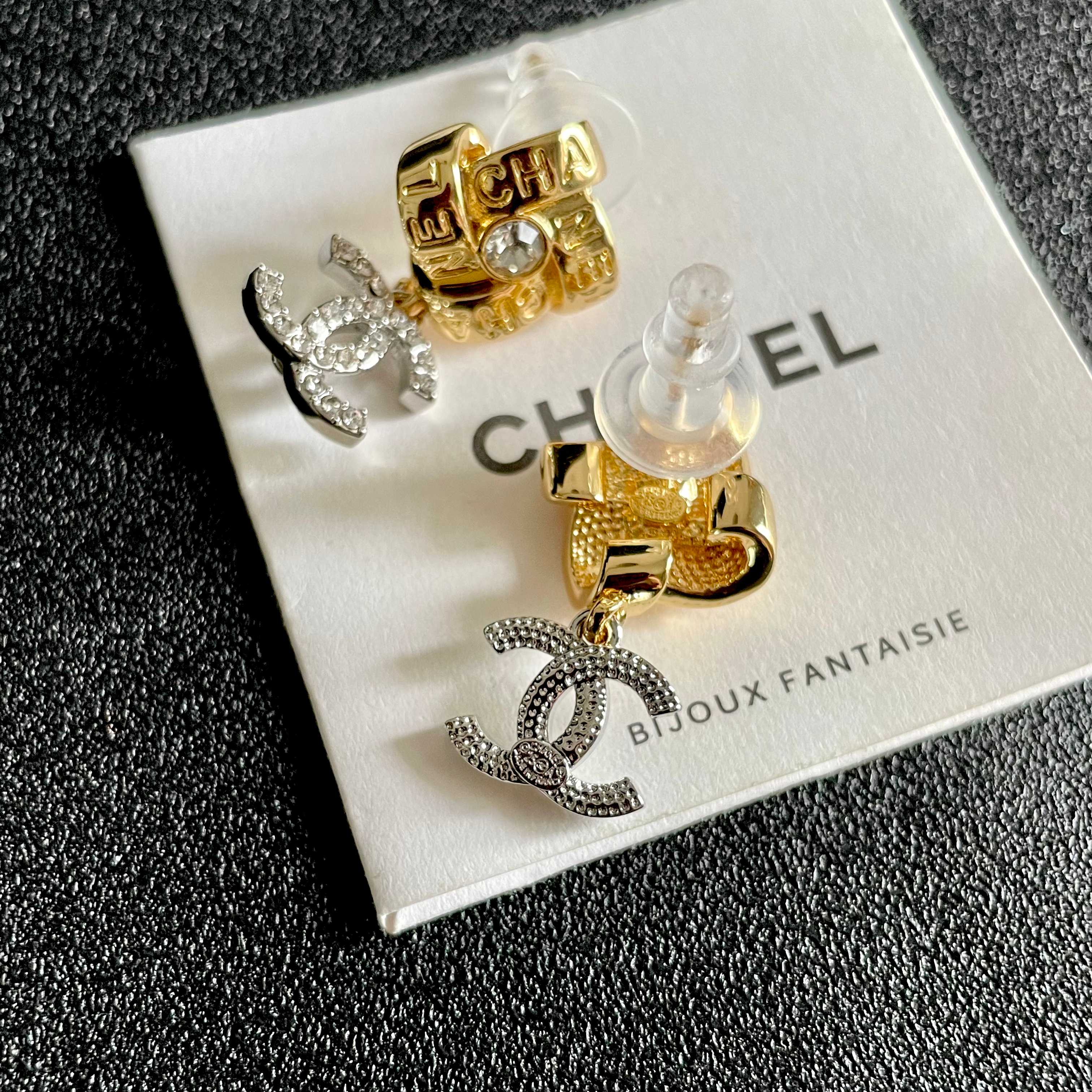  Chanel香奈儿 中古 耳钉👀小香家的款式真心无需多介绍😘🎶每一款都超好看，精致大方，非常显气质