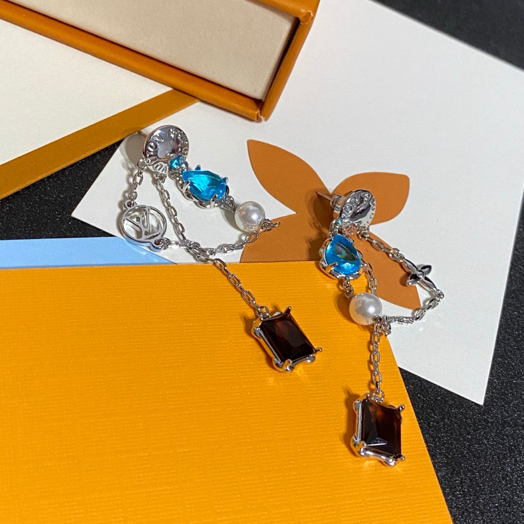 👑Lv 路易威登 2025年早春新品耳钉 经典老花耳环 超精工cnc工艺技术 上身美美哒 特别适合夏日搭