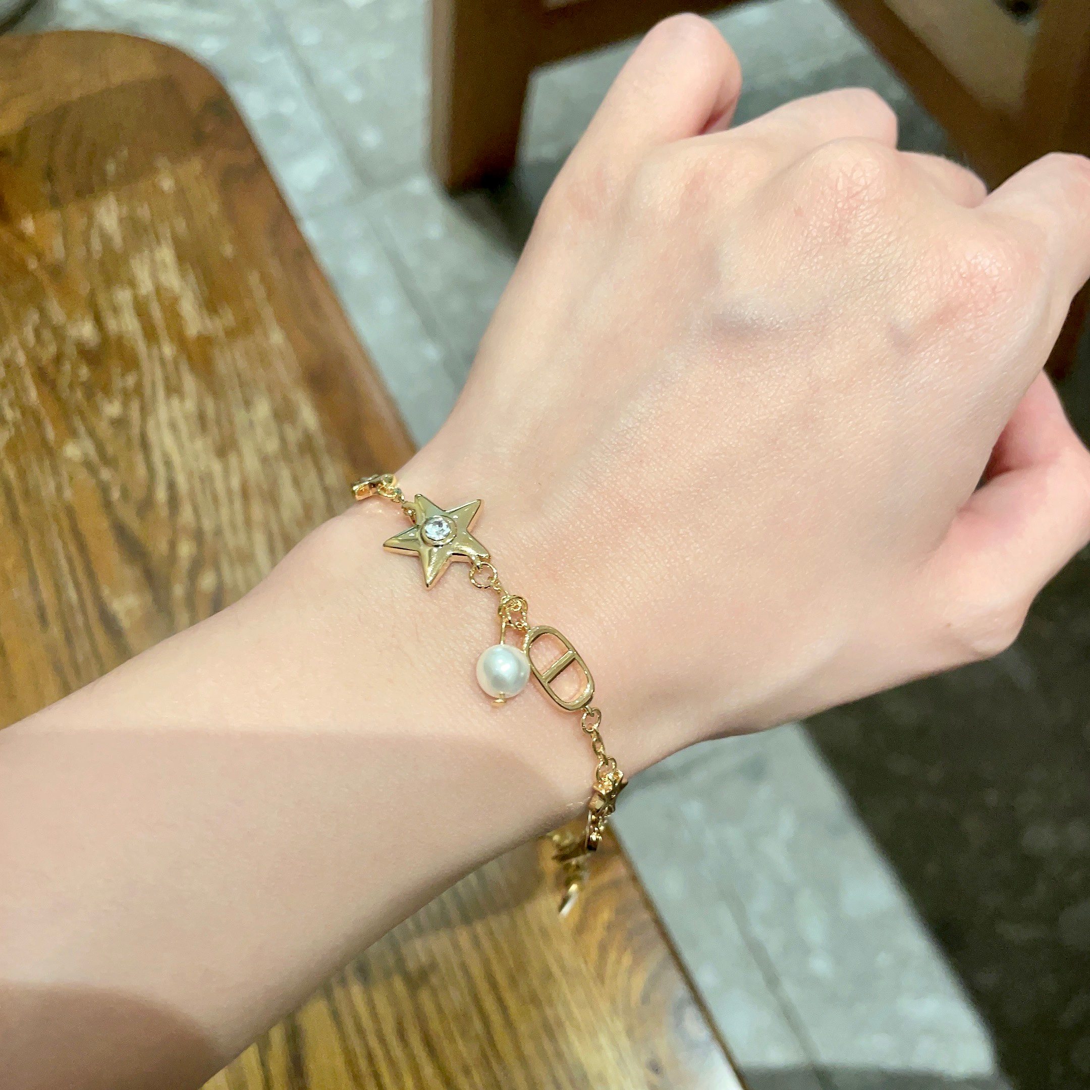👑Dior 迪奥  中古 手链 专柜一致上新 精选原版一致 黄铜材质 甜美气质高雅.