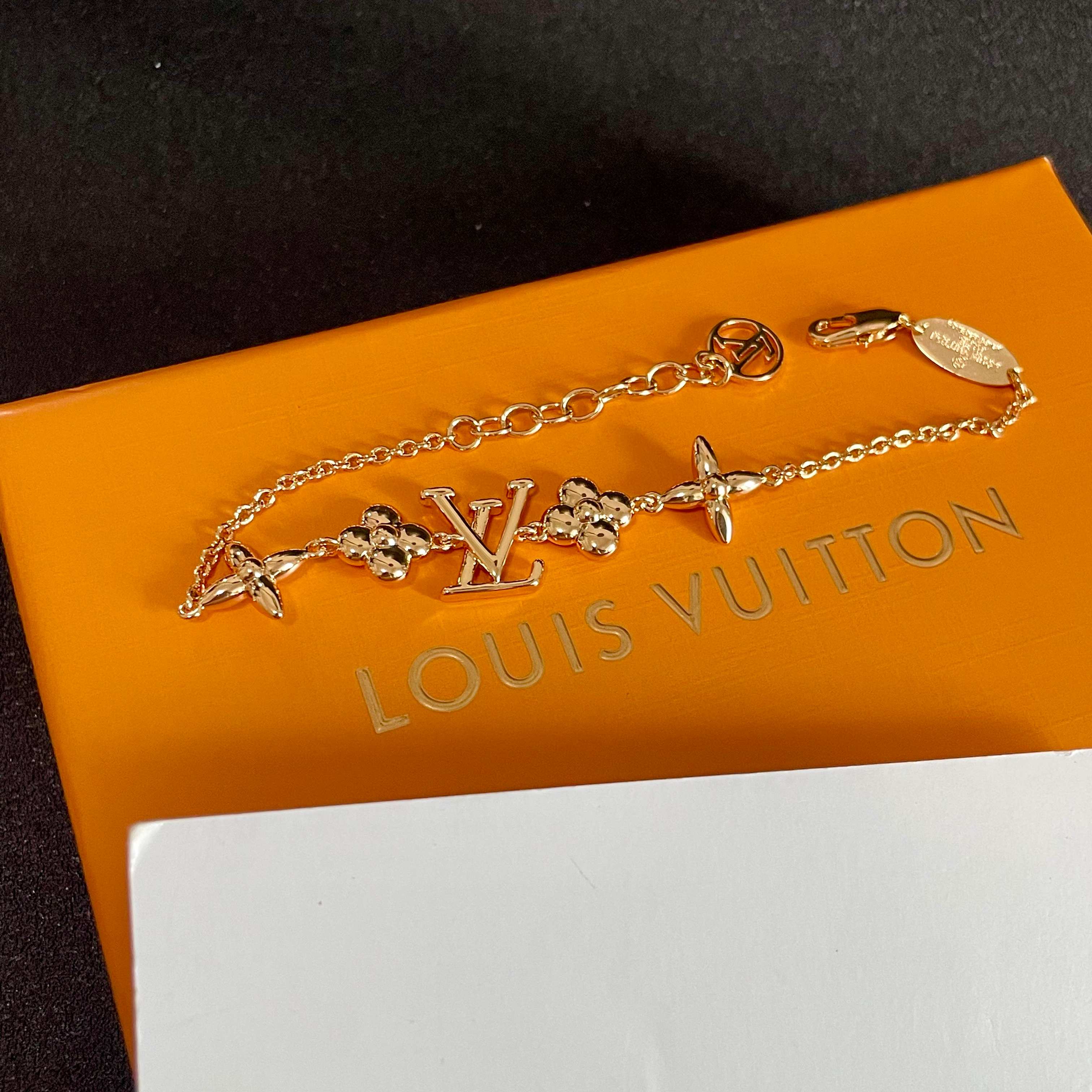 💥💥Louis Vuitton 路易威登 设计独特 (用LV经典之作图形理念)👋好看🧚‍♀️手链  超级