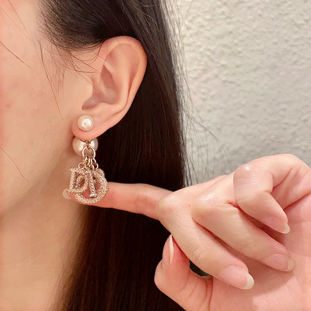 👑Dior 迪奥 中古 耳环 专柜一致上新 精选原版一致 黄铜材质 甜美气质高