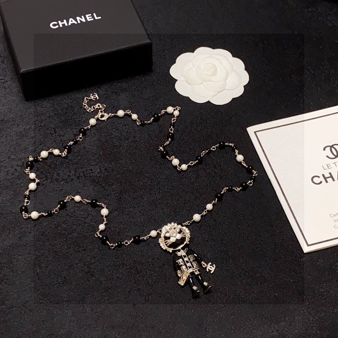  小红书火爆新款😍香奈儿Chanel高版本最新款双C珍珠狮子🦁️长款毛衣链项链💄叠戴更加好看超个性，百搭